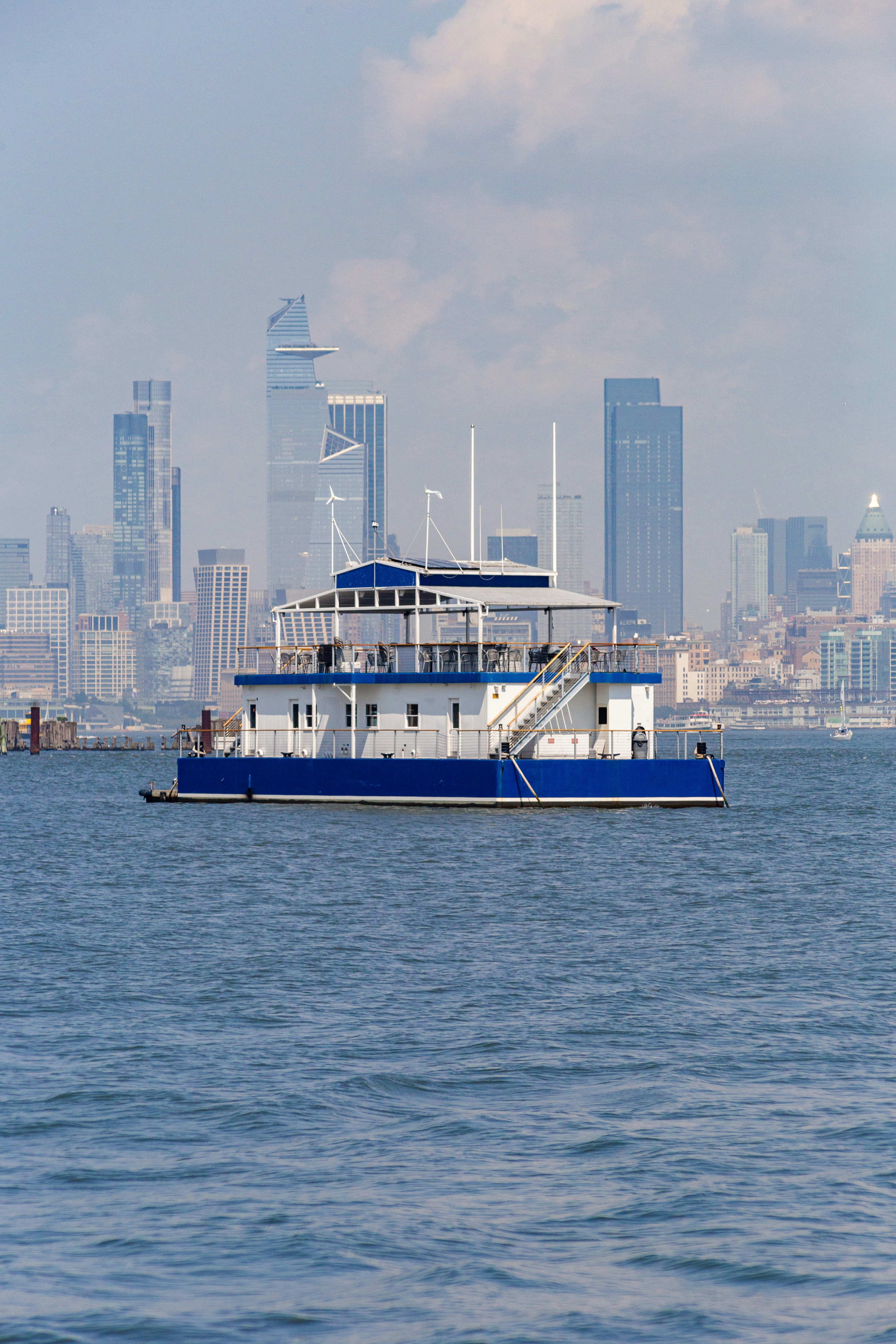 Photo by maxim_klimashin