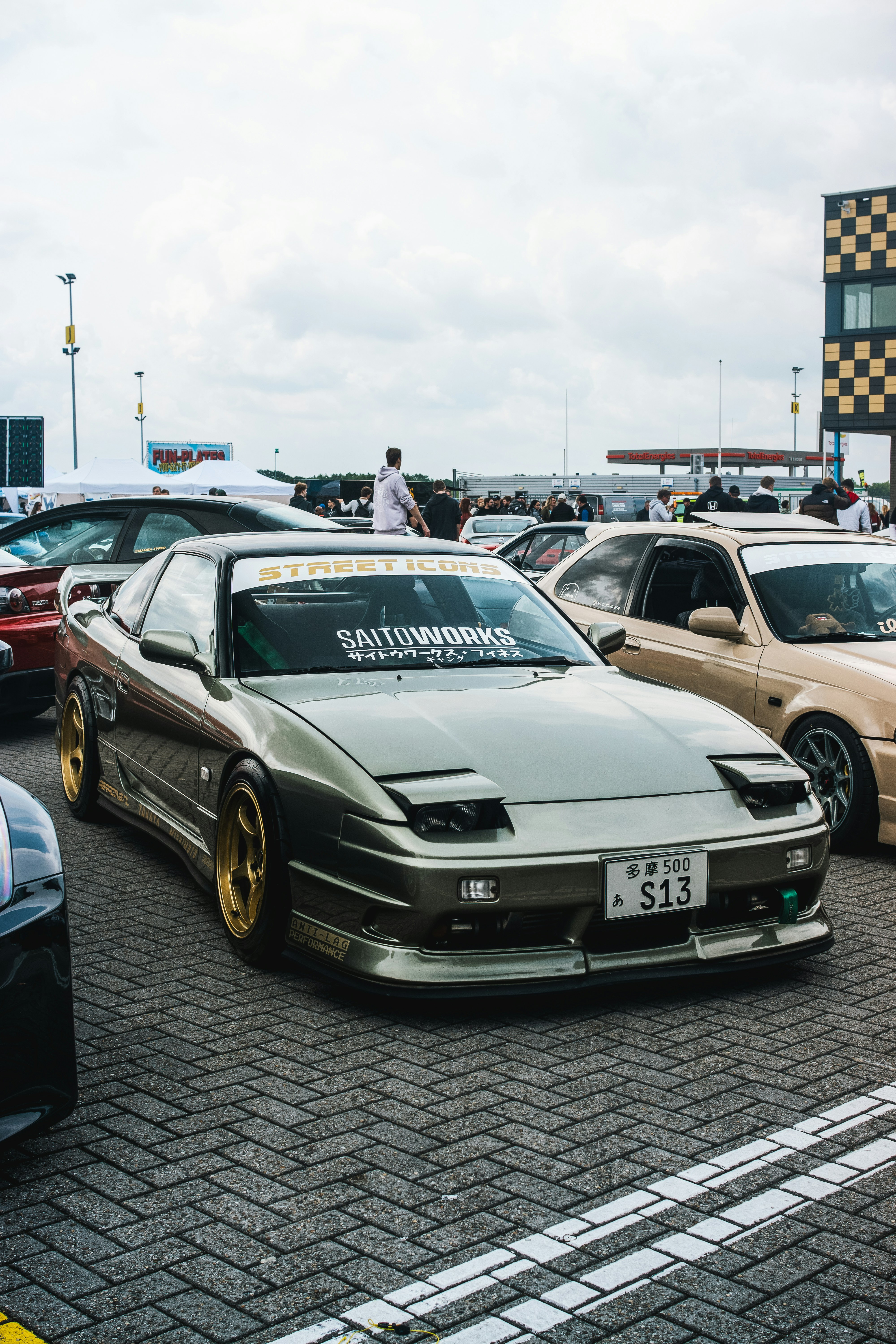 Photo by luxunderscore