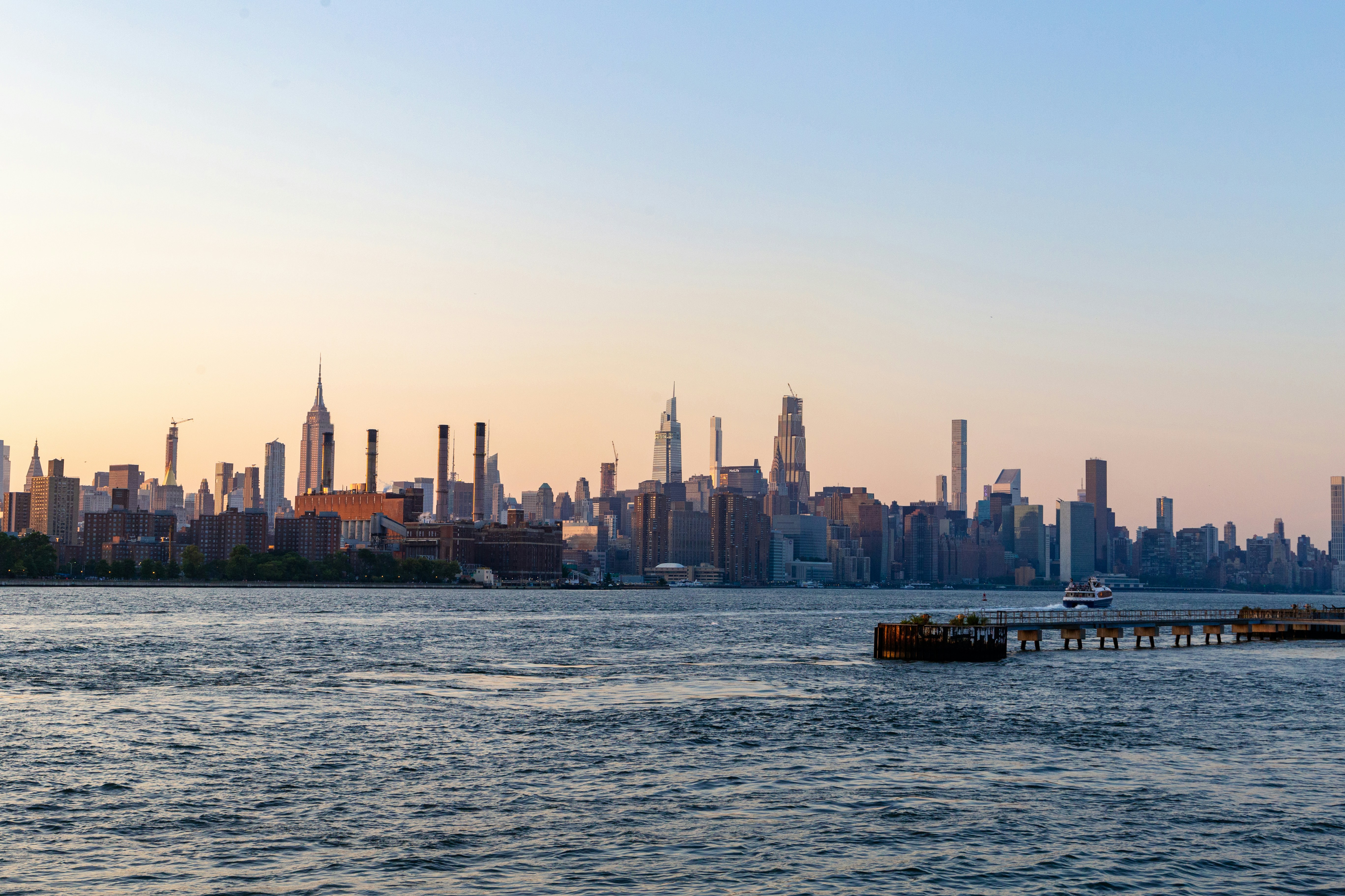 Photo by maxim_klimashin