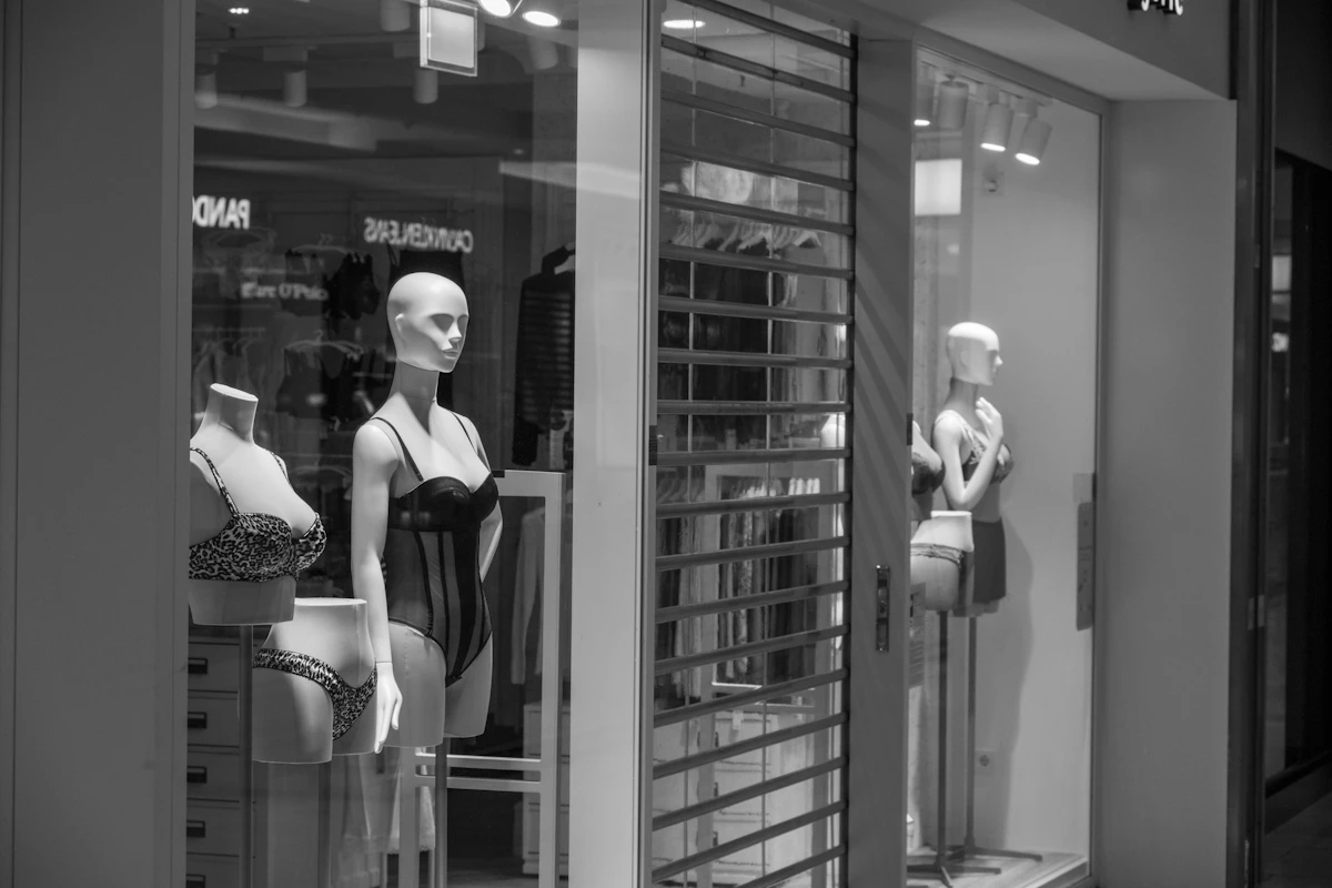 Servidores de inferencia procesando solicitudes de modelos de IA