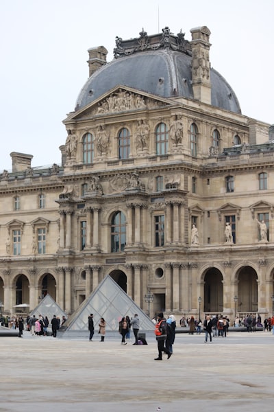Museo del Louvre