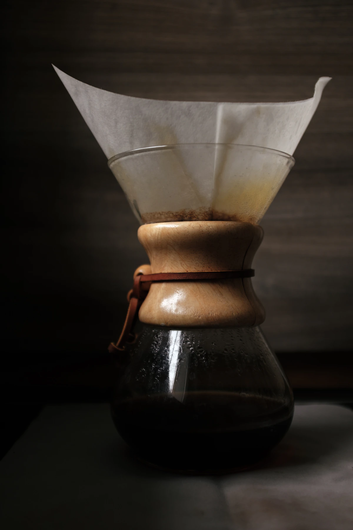 V60 vs Chemex : laquelle choisir pour votre café de spécialité ?