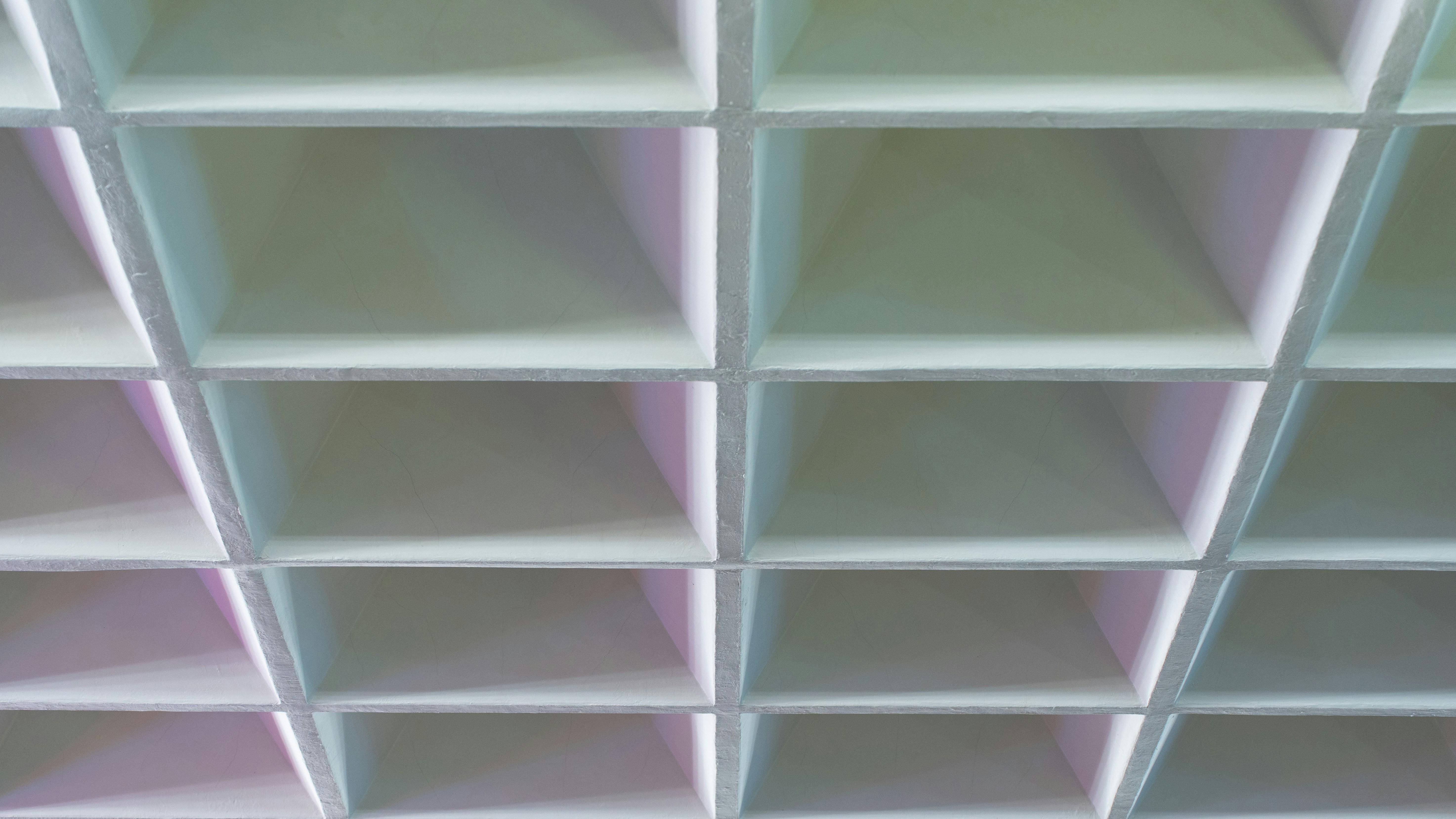 The Evolution of Grid Layouts in 2026: From CSS to Contextual Systems