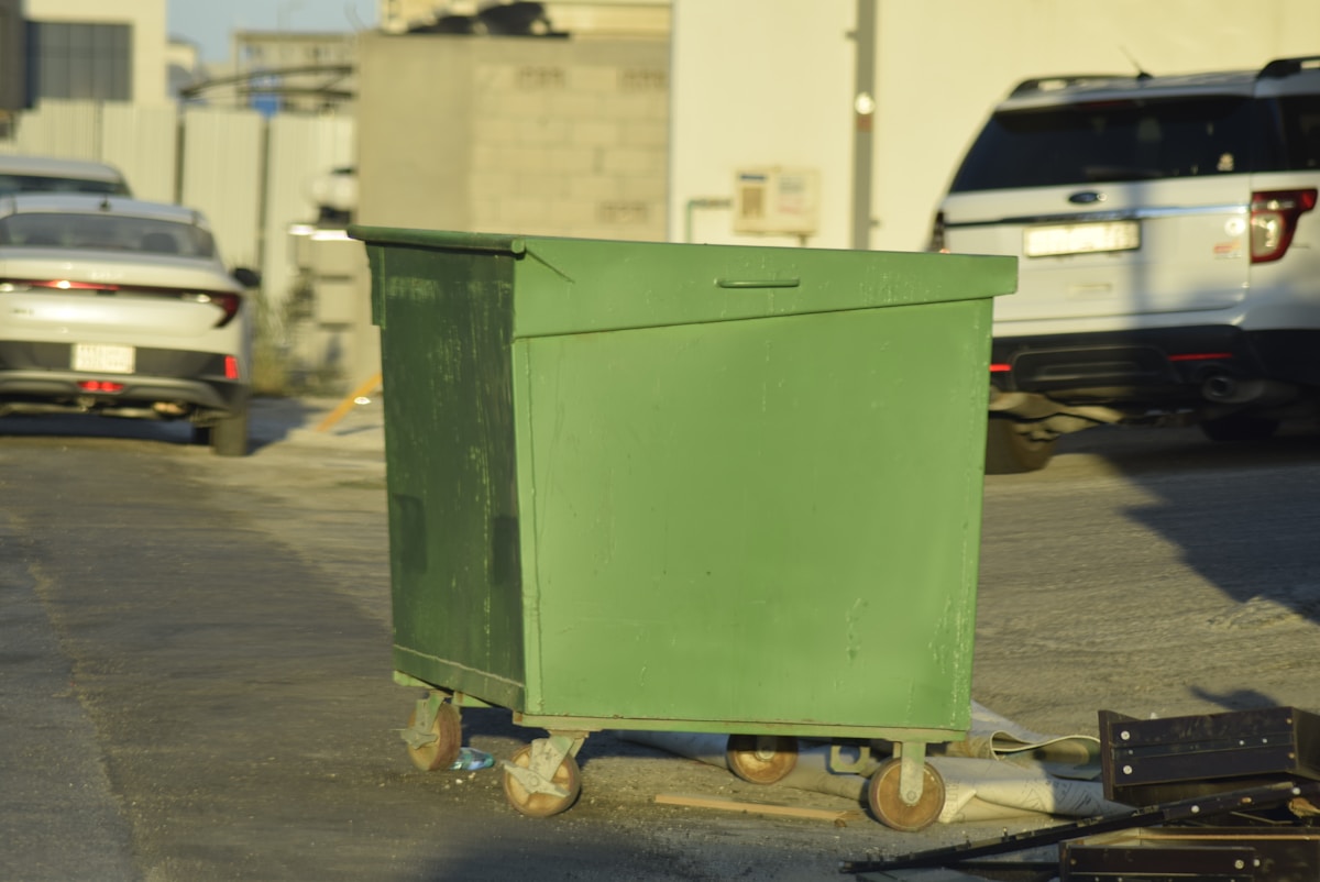 Commercial waste management image background image
