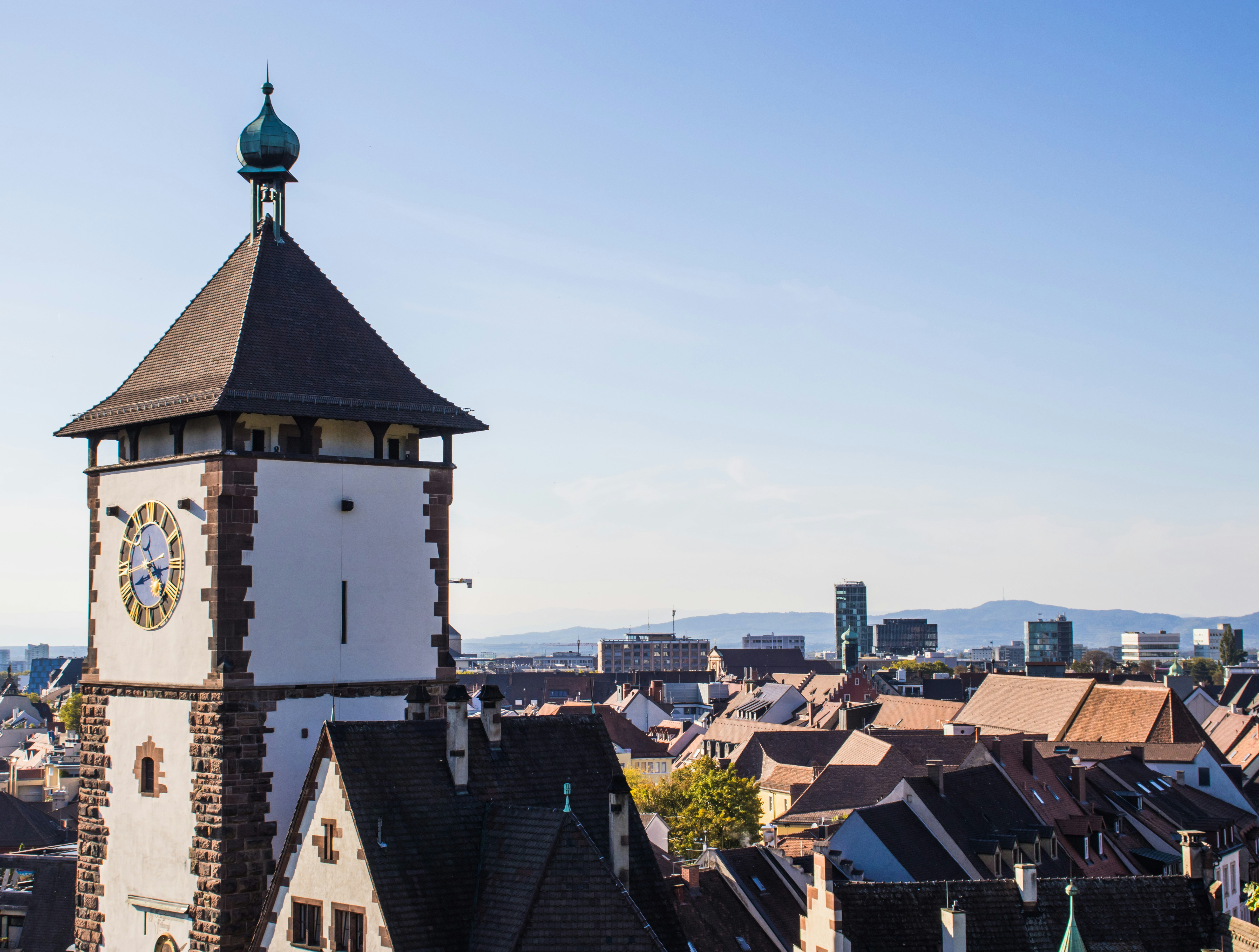 Photo by lucasgallone