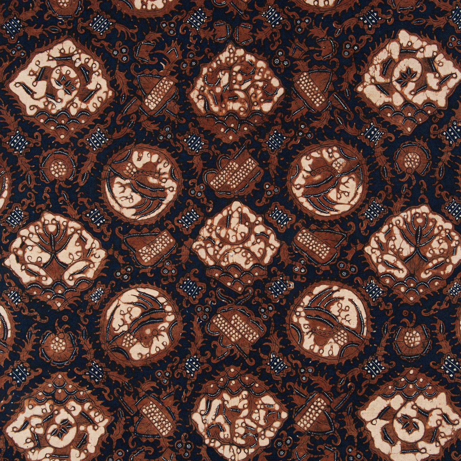 Batik Sarung Bunga Raya
