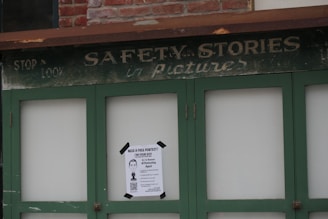 Safety stories in pictures sign