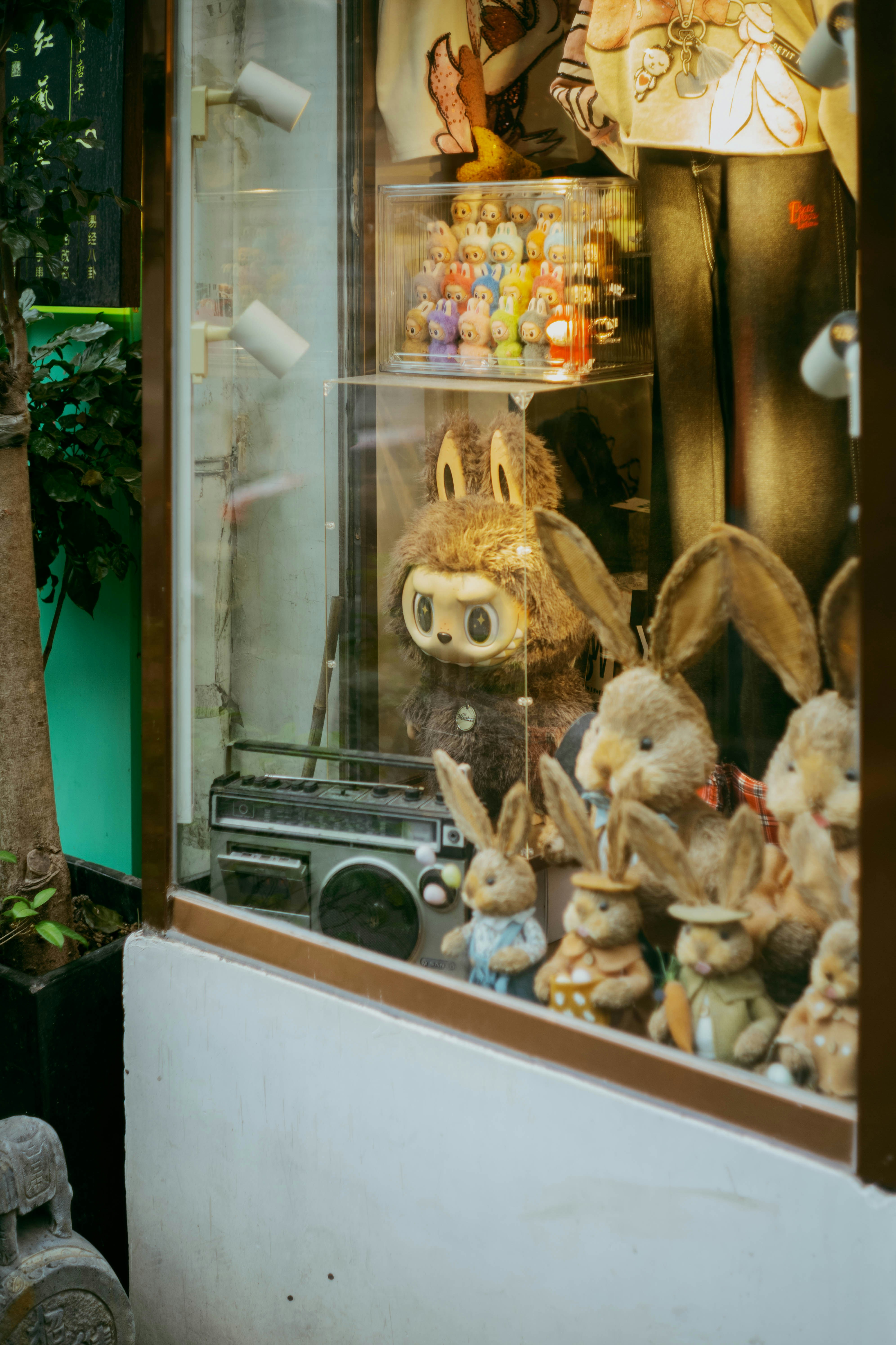 Small Toy Store Growth in 2026: Advanced Playbook for Limited Drops, Predictive Inventory & Micro‑Fulfillment