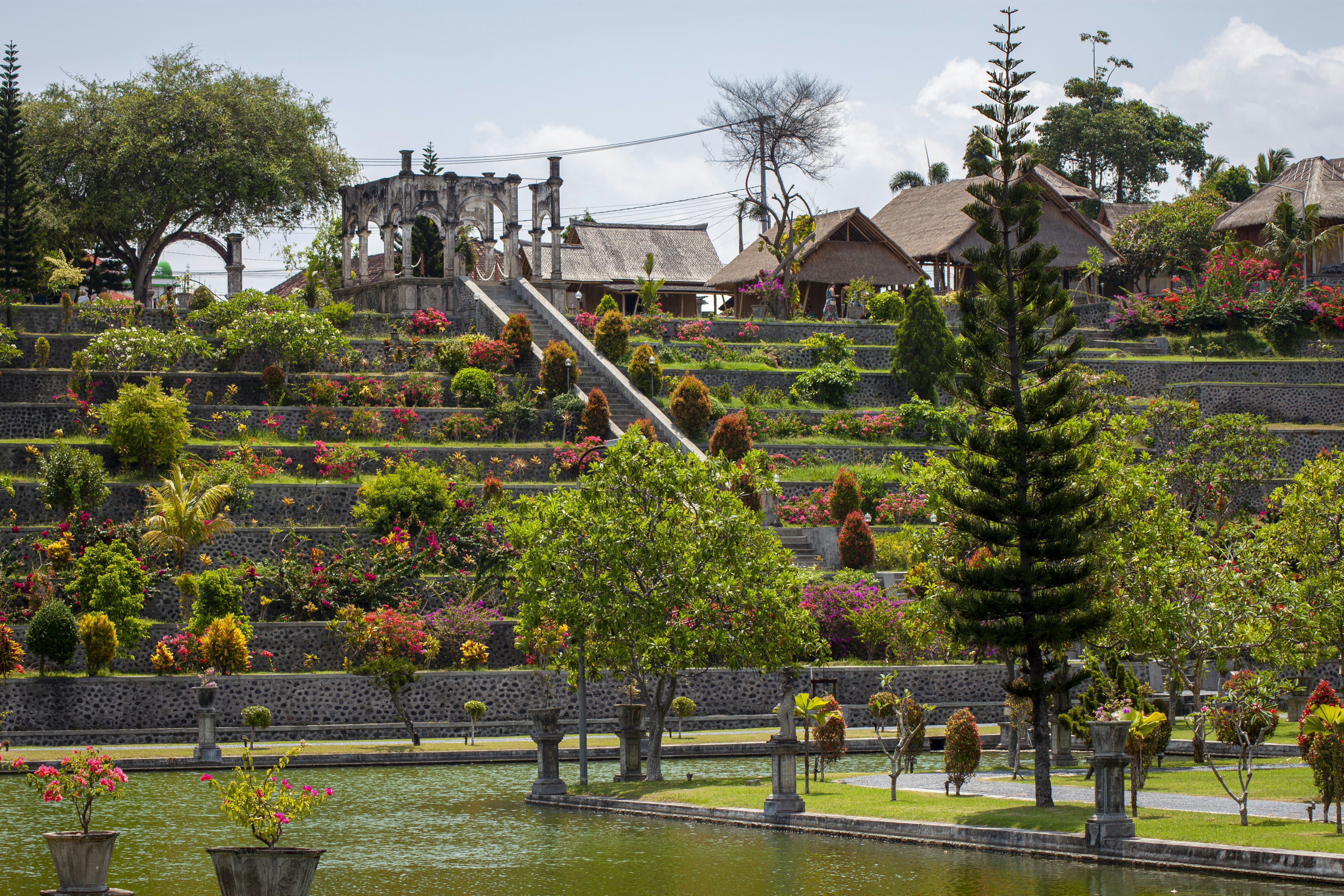 landscape retaining walls