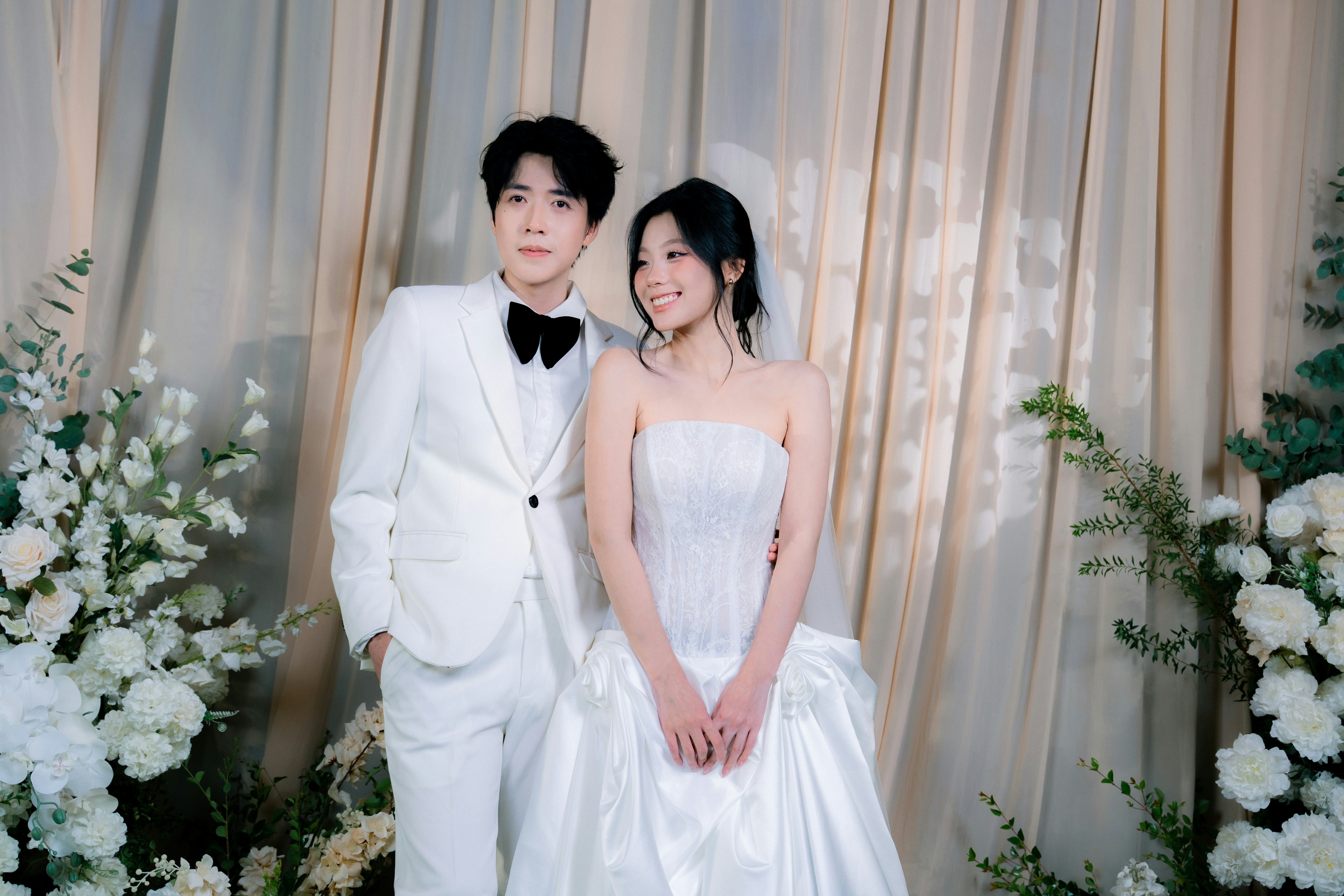 婚紗攝影棚拍全攻略：搞懂場景、費用與避開常見地雷，拍出夢幻婚紗照！：歐式古典風婚紗：華麗典雅的場景