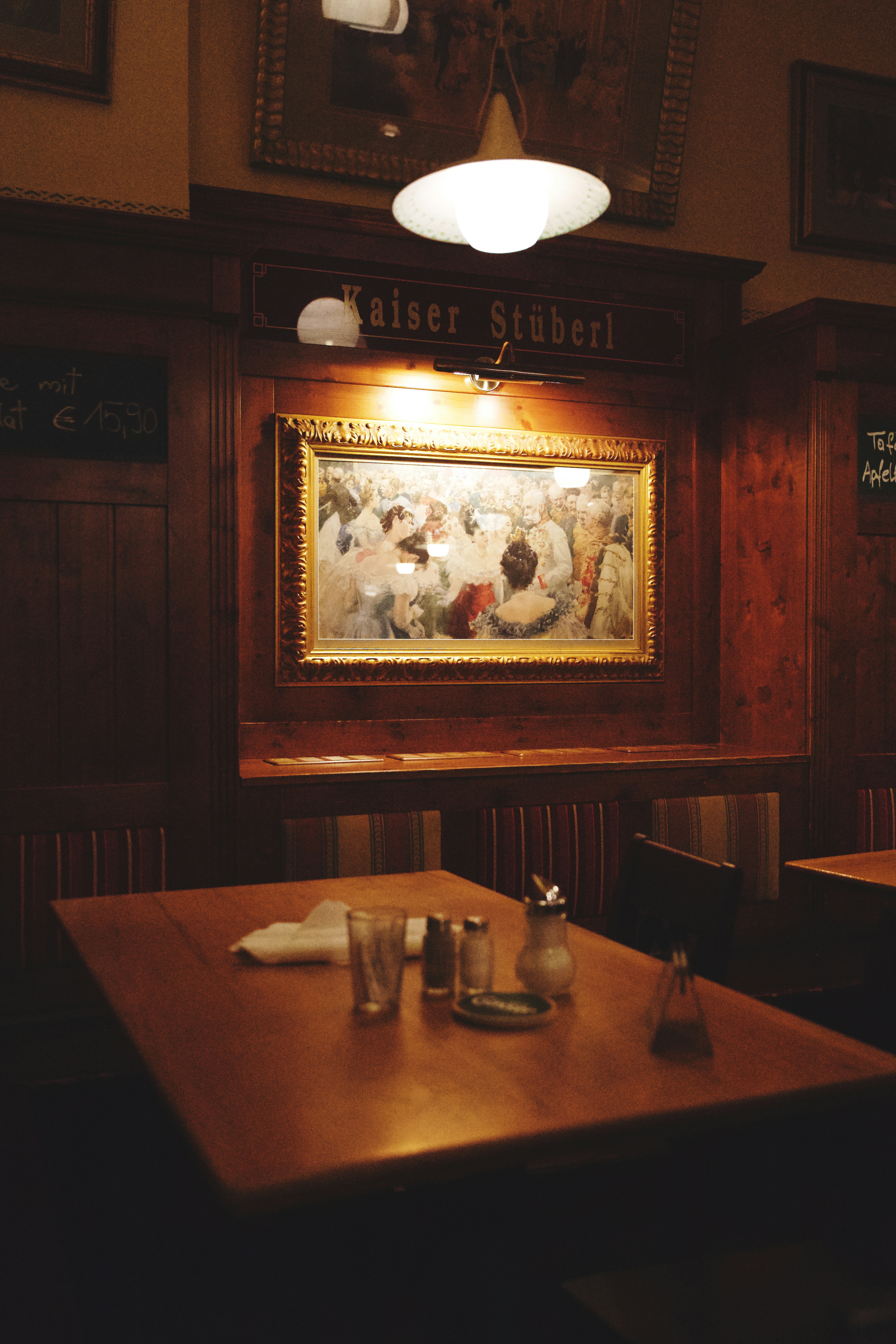 Que manger en Autriche ? 10 spécialités à goûter (Wiener Schnitzel, strudel, goulash…)