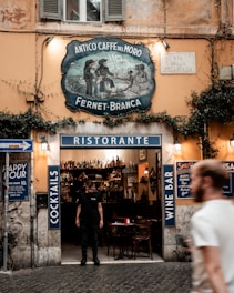 Ristorante and wine bar with outdoor seating