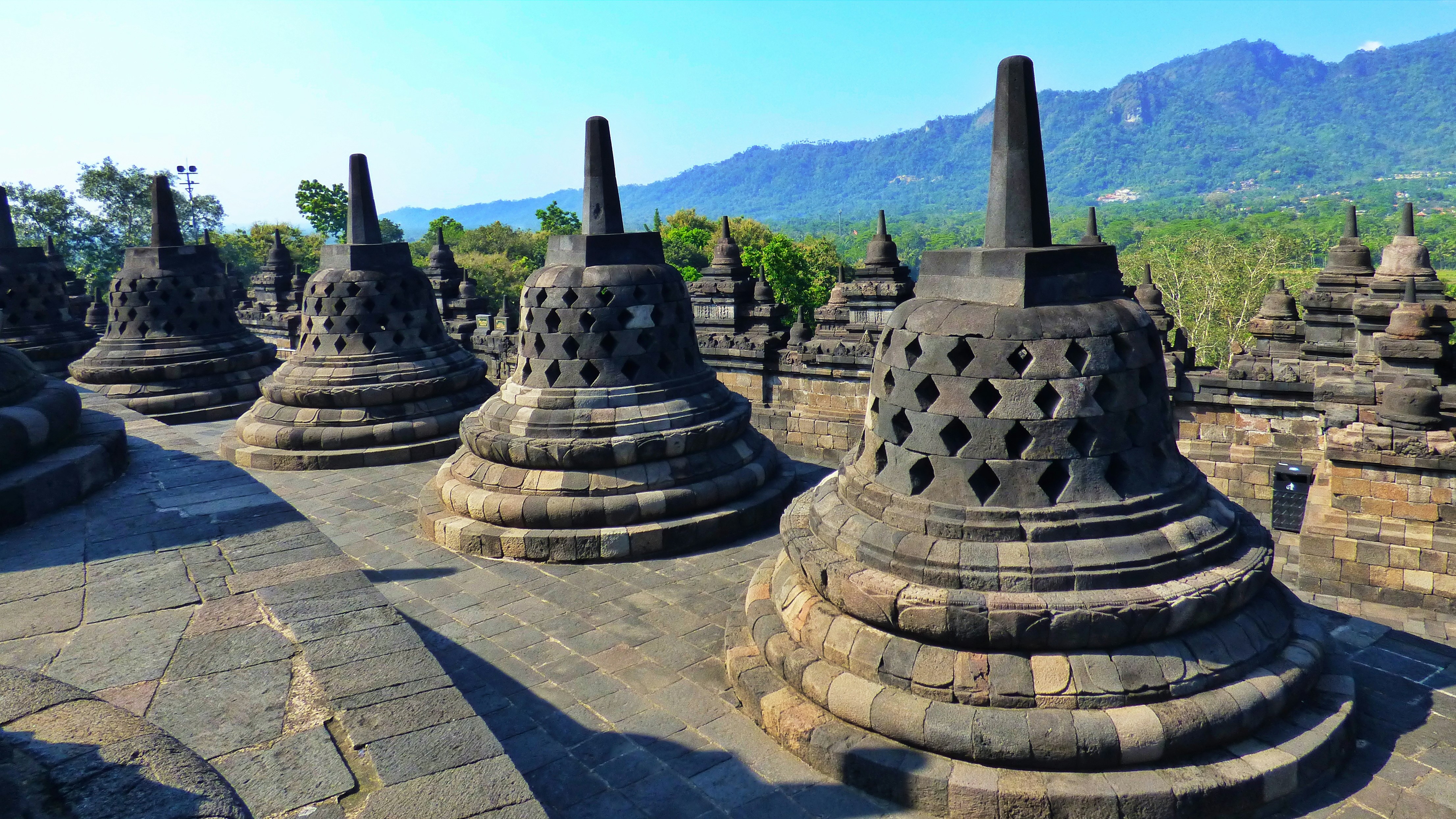 java ancient ruins, wallpaper, Perang Gresik: Sejarah & Perlawanan Ulama Pesisir 3