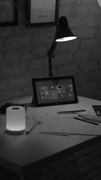 Digital vs Paper Records: Which Is Best for Therapists?