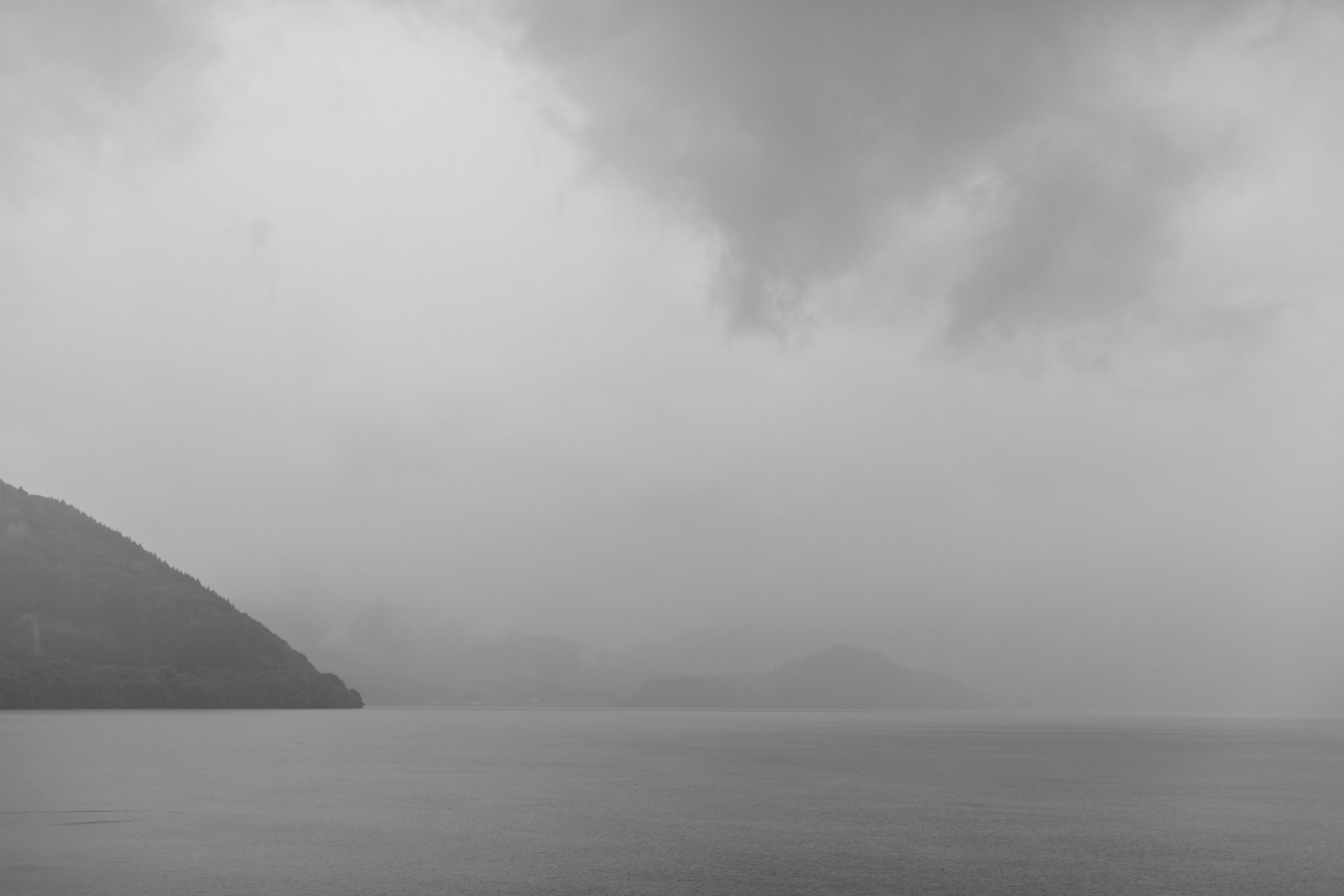 Photo by worldsbetweenlines