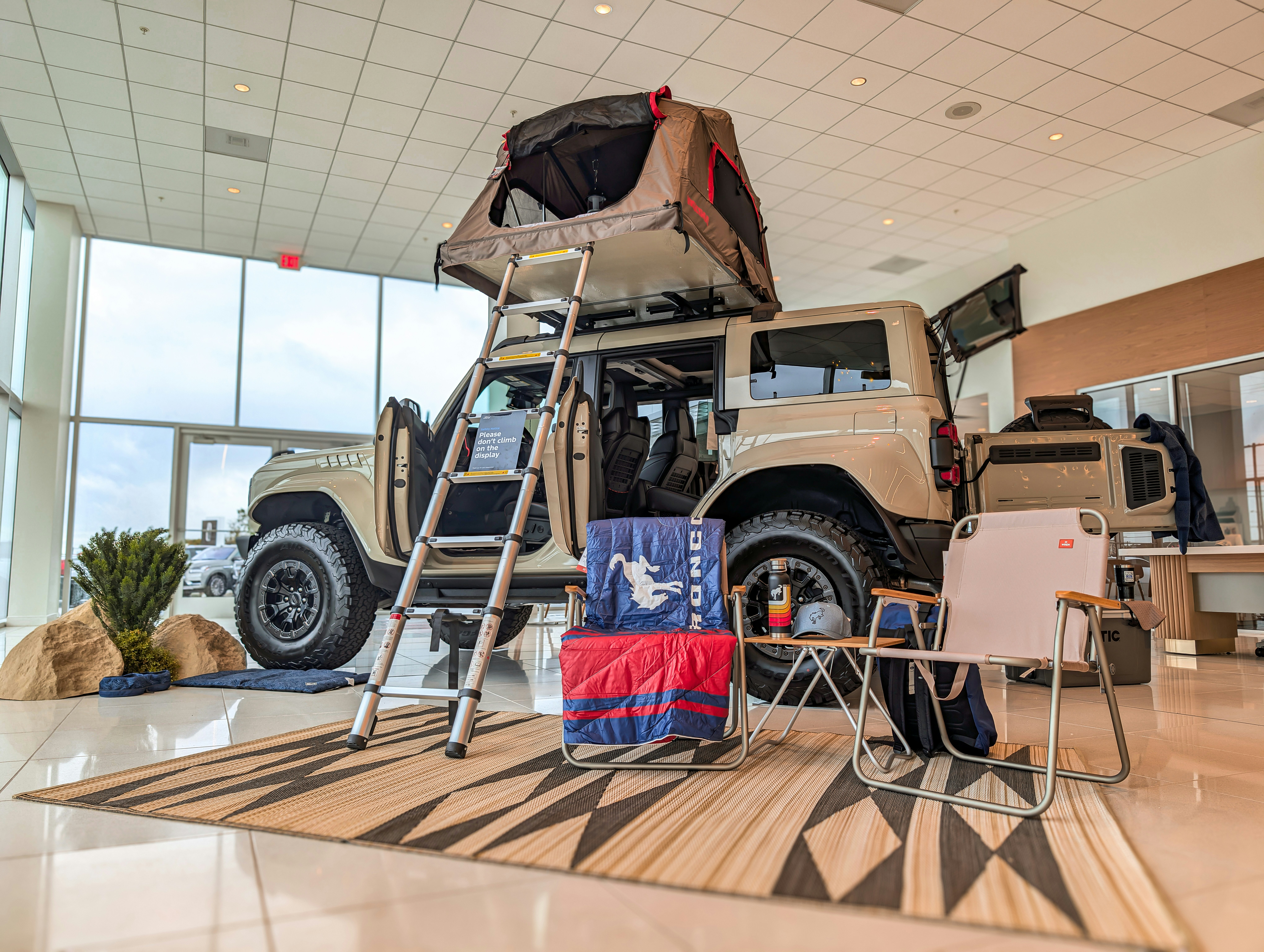 LEGACY SERVICE – 変わらず提供し続ける現場サポート