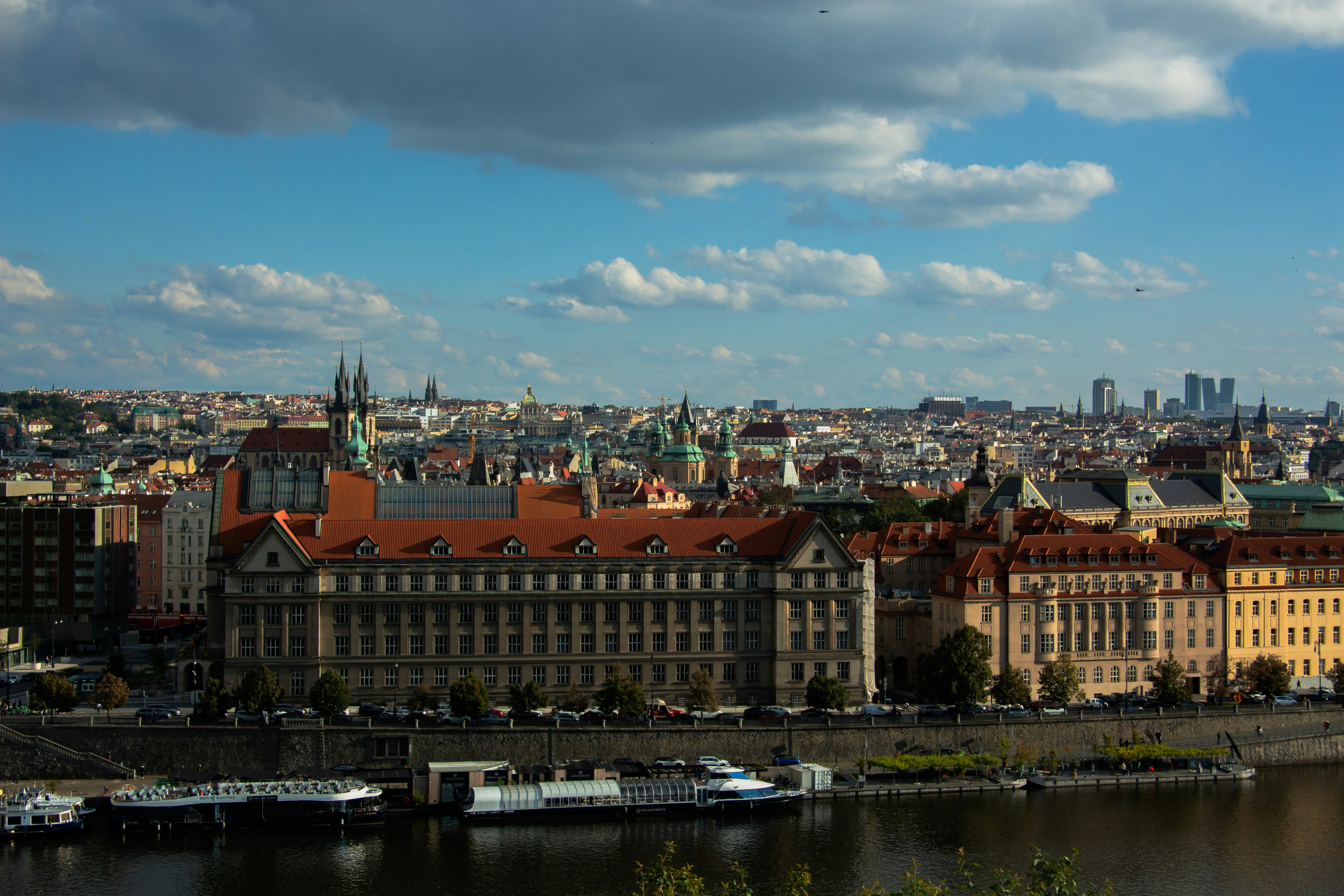 Photo by emirkutluay