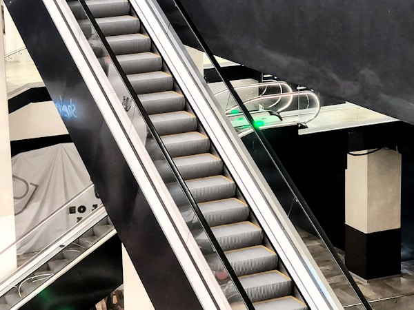 Best Robot Vacuum for Stairs in 2026: The Honest Truth About Cleaning Stairs Automatically