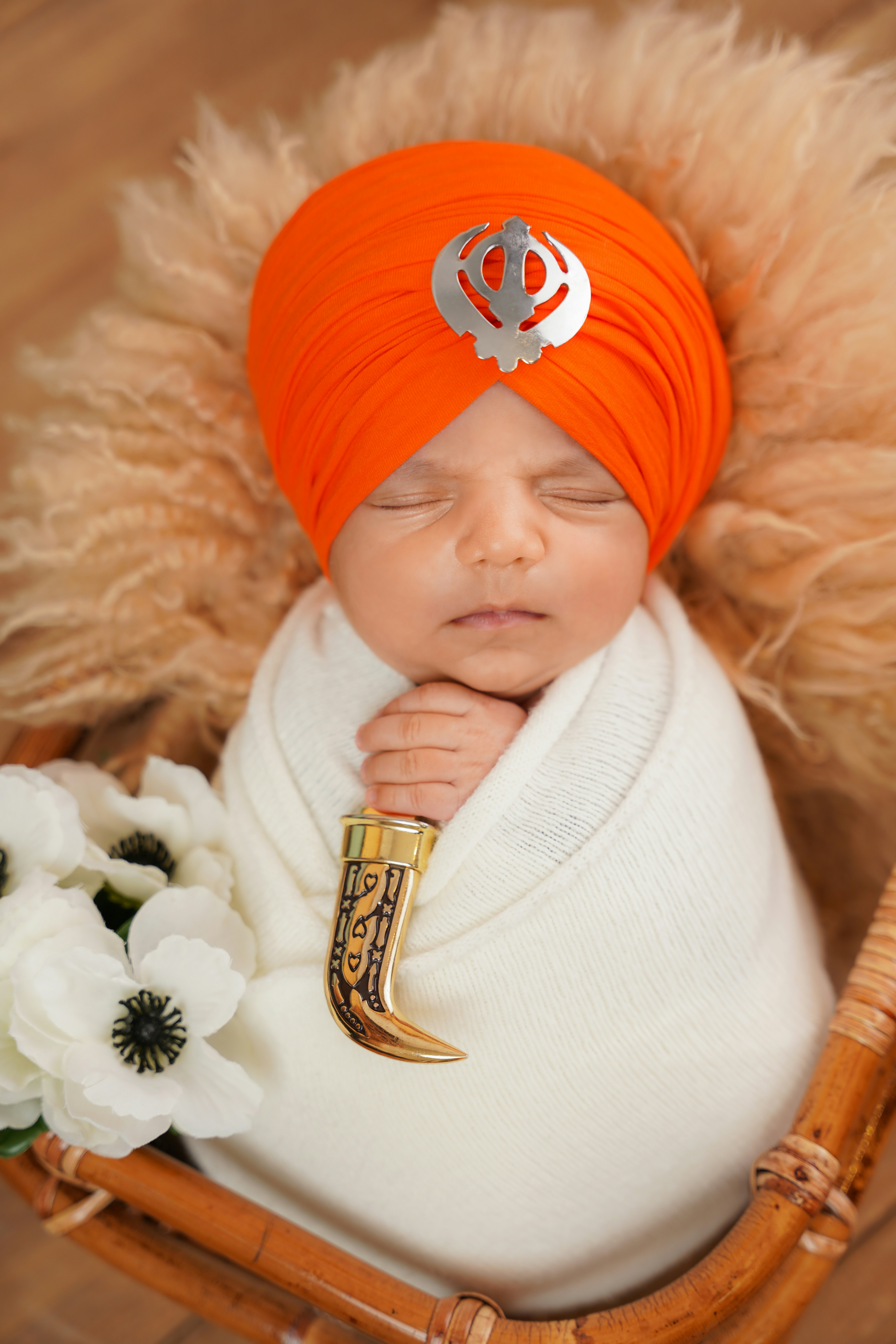 gender neutral wallpaper, wallpaper, Androgini: Pengertian, Ciri-ciri, dan Pentingnya 3