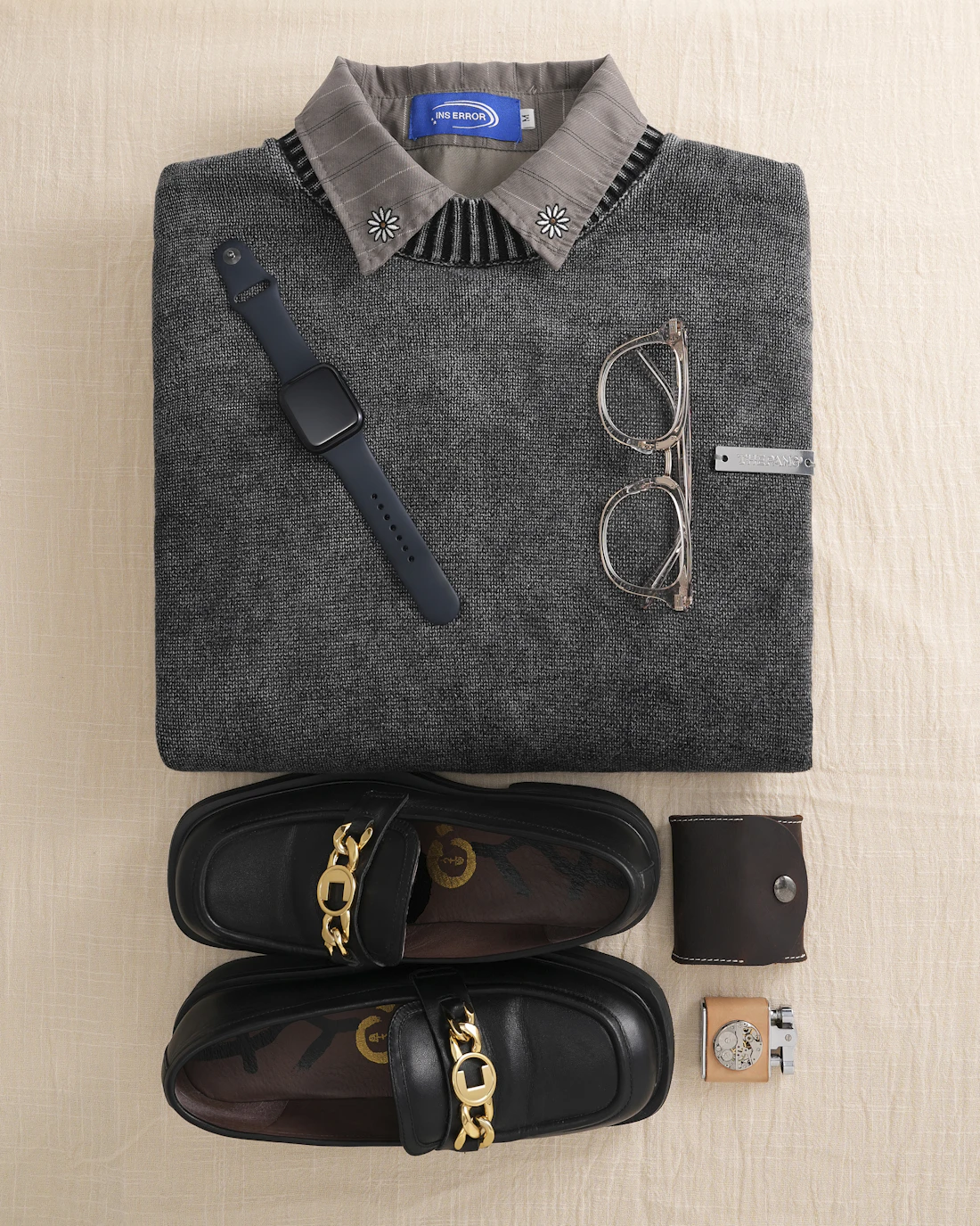 Conjunto de ropa y accesorios