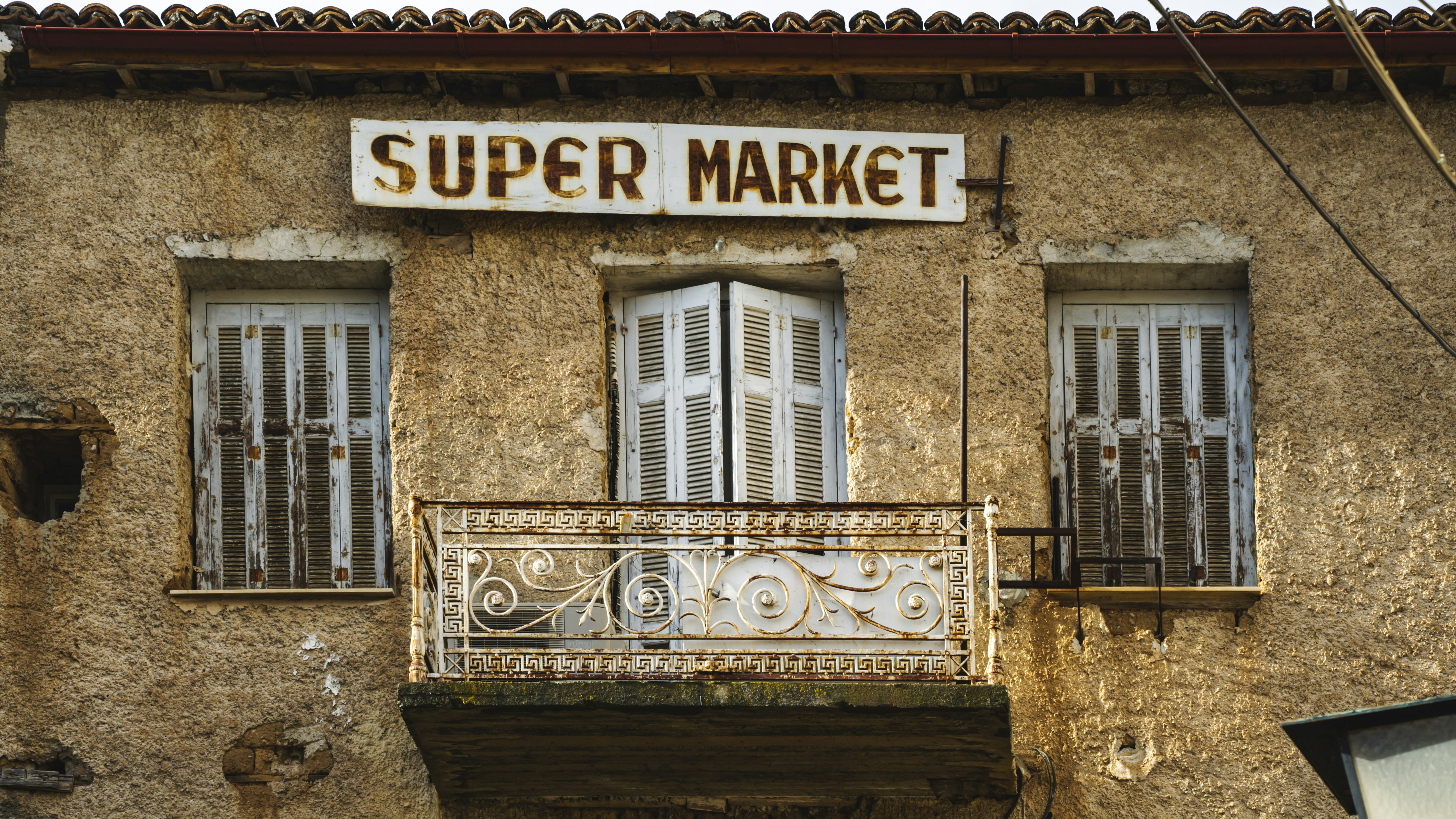 HBAR Drops 3.5% Breaking Support as ETF Inflows Hit $68 Million