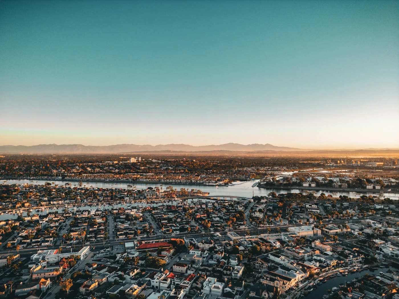 Vue de Dakar au coucher du soleil
