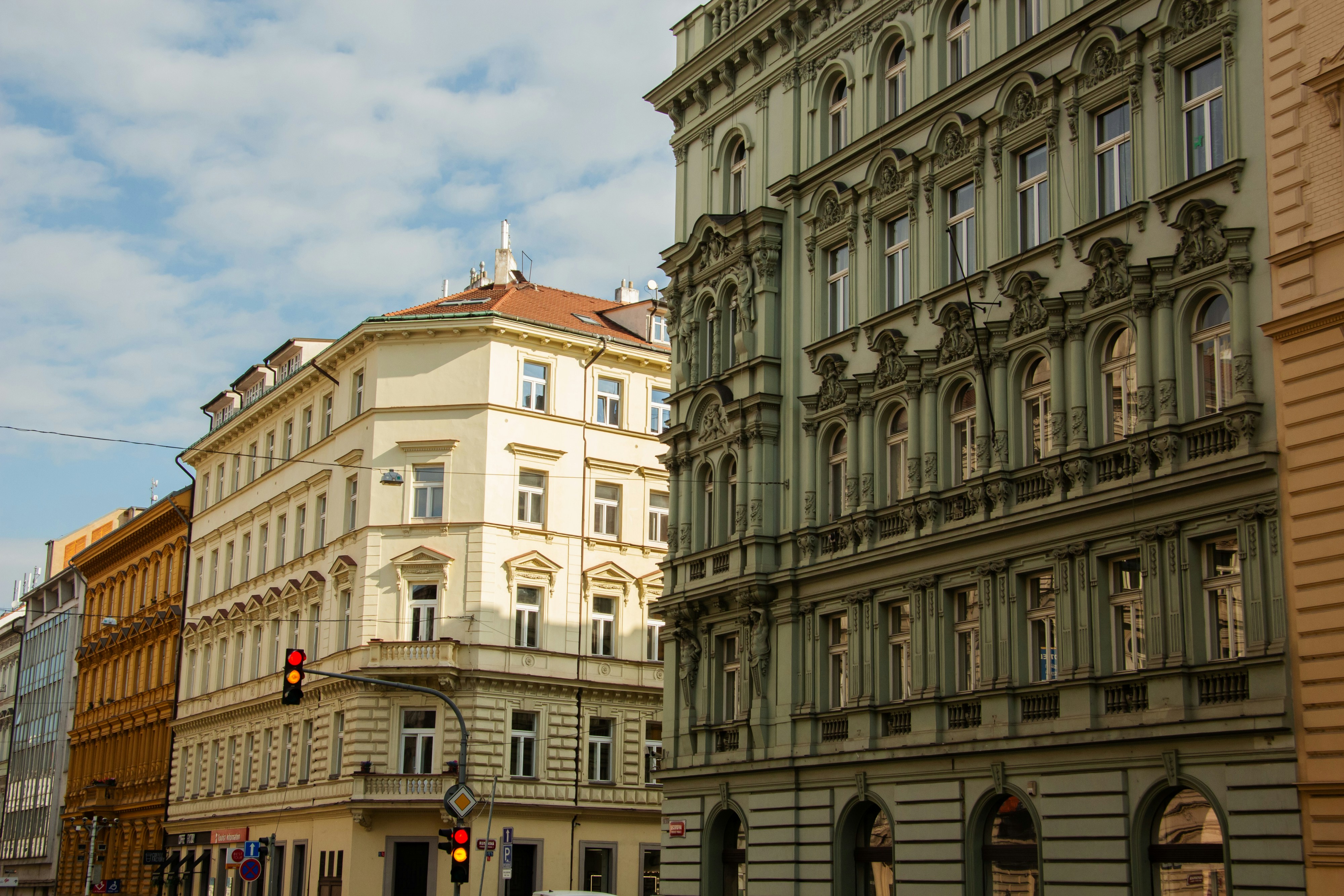 Photo by emirkutluay