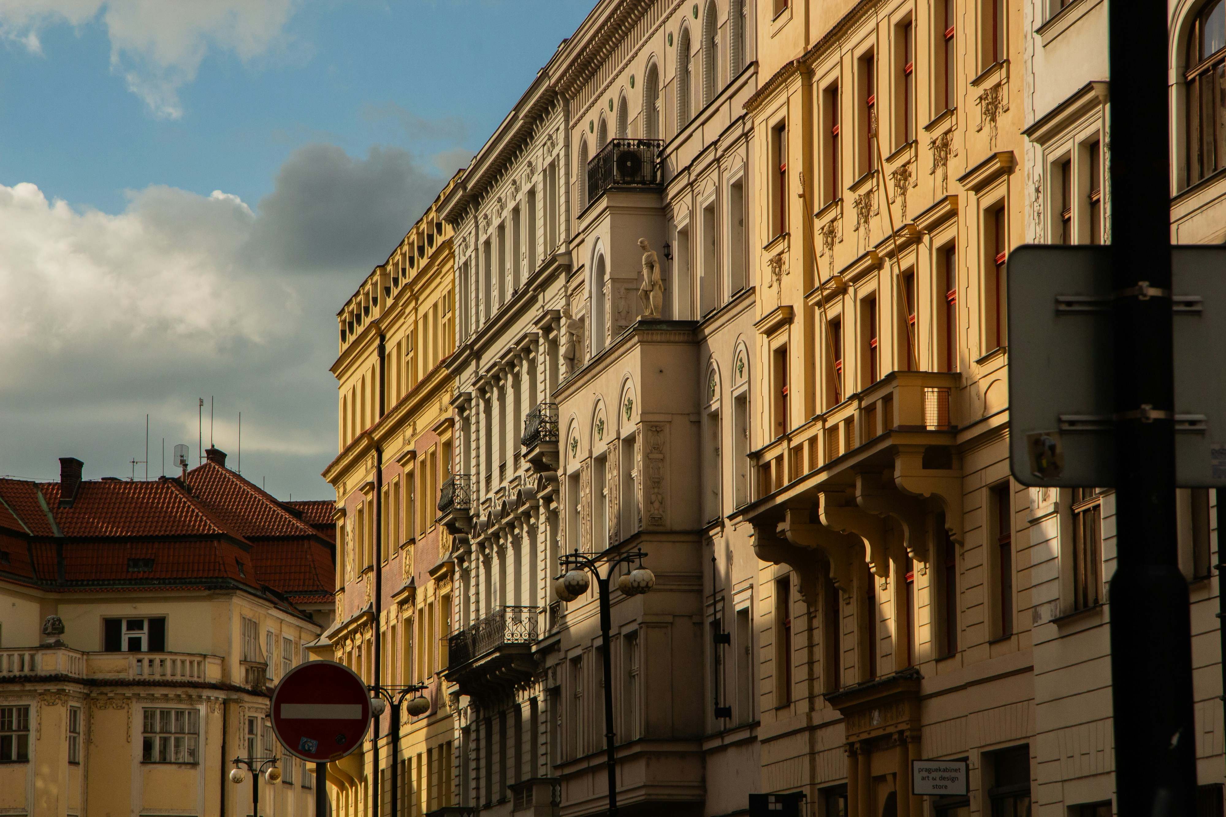 Photo by emirkutluay