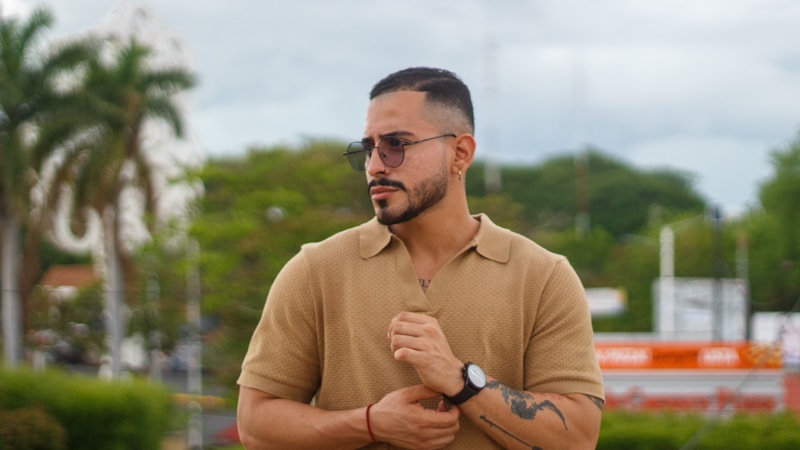 Man in polo shirt and sunglasses