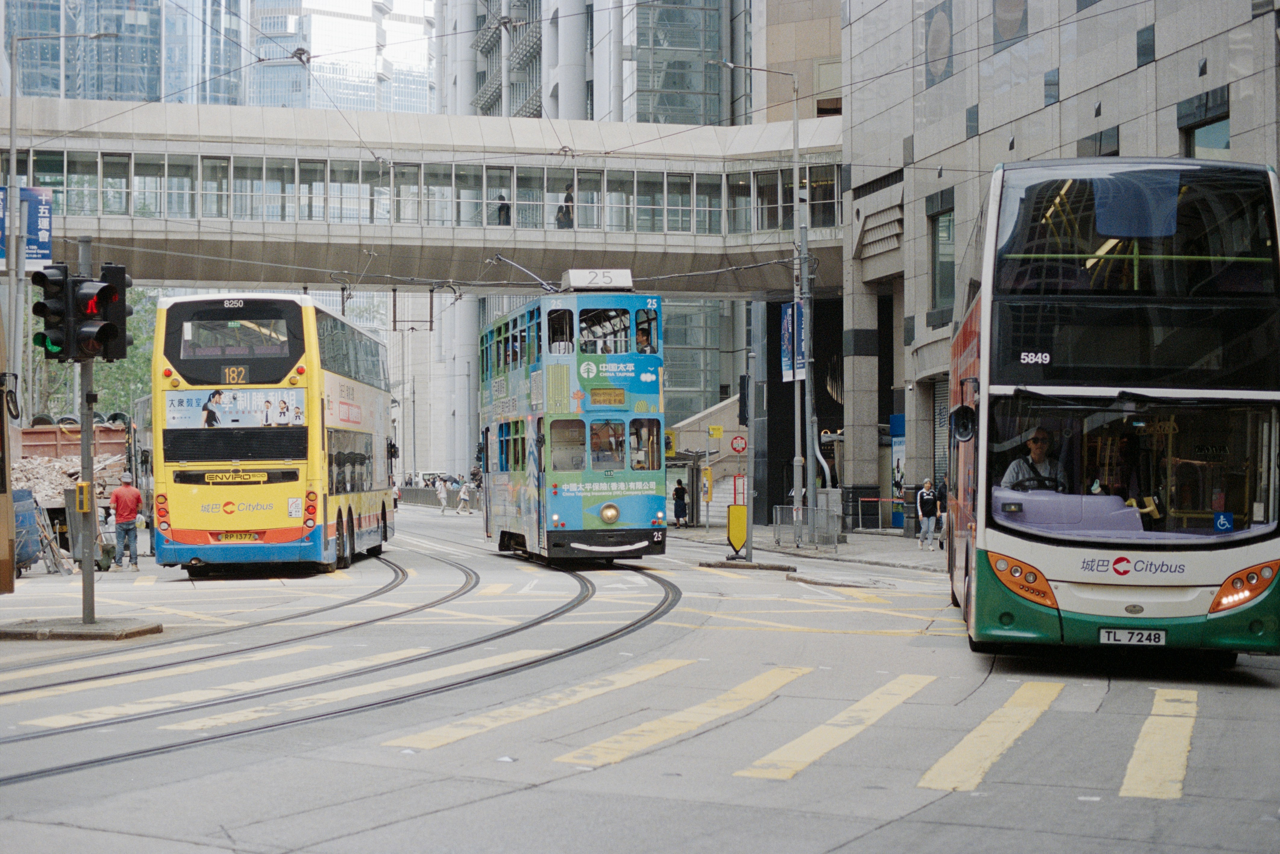 Photo by zhenyao_photo