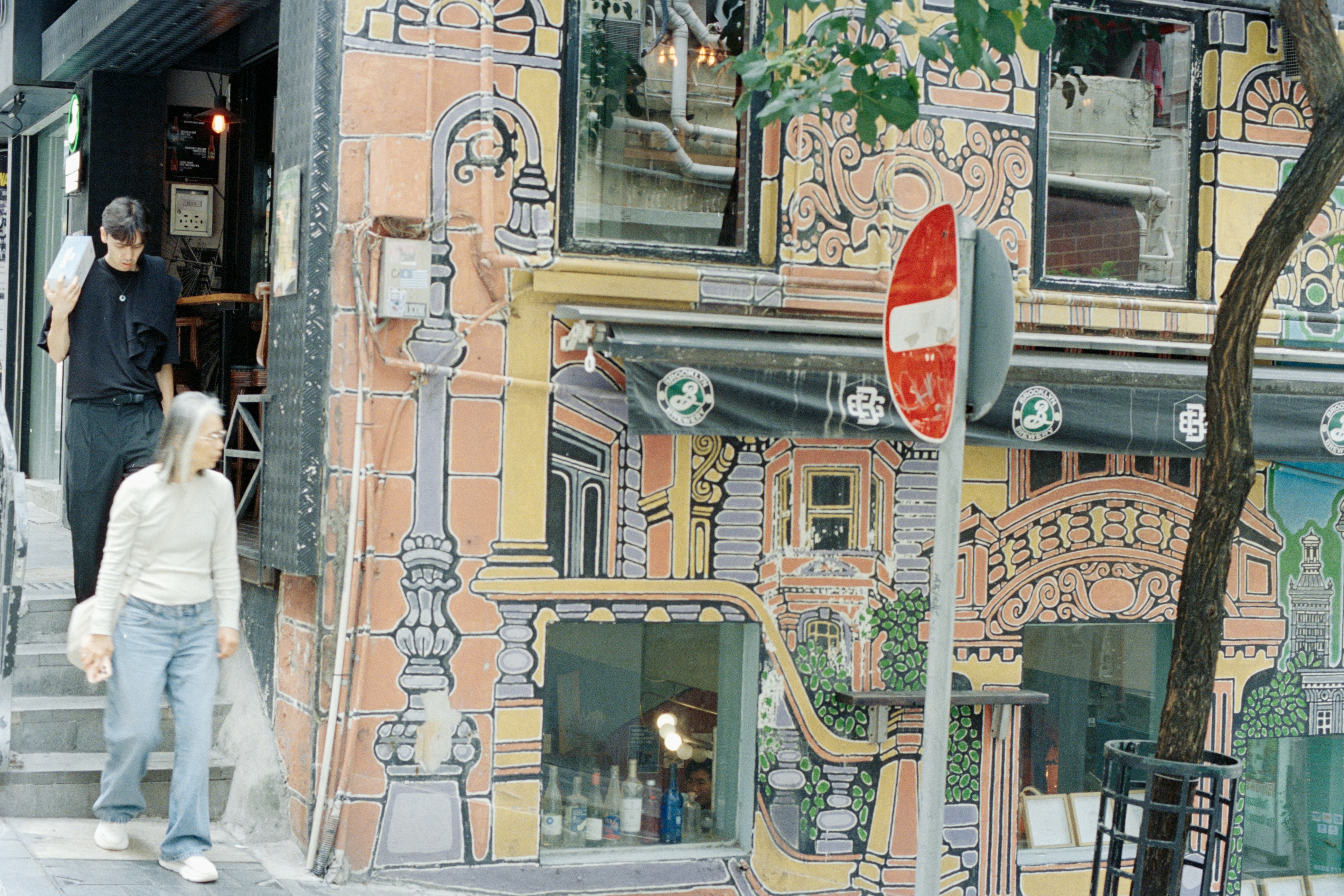 Photo by zhenyao_photo