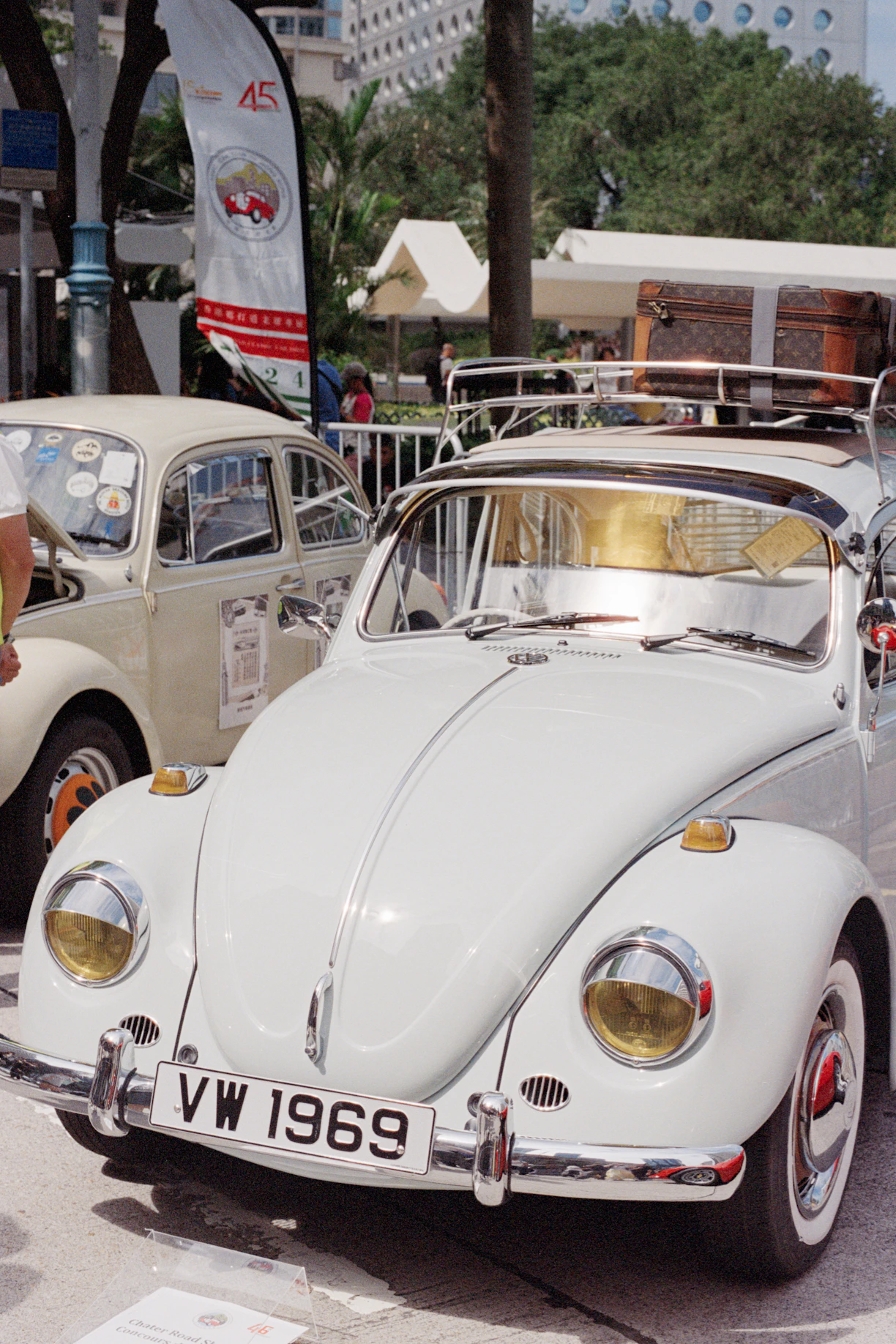 White 1969 volkswagen beetle convertible