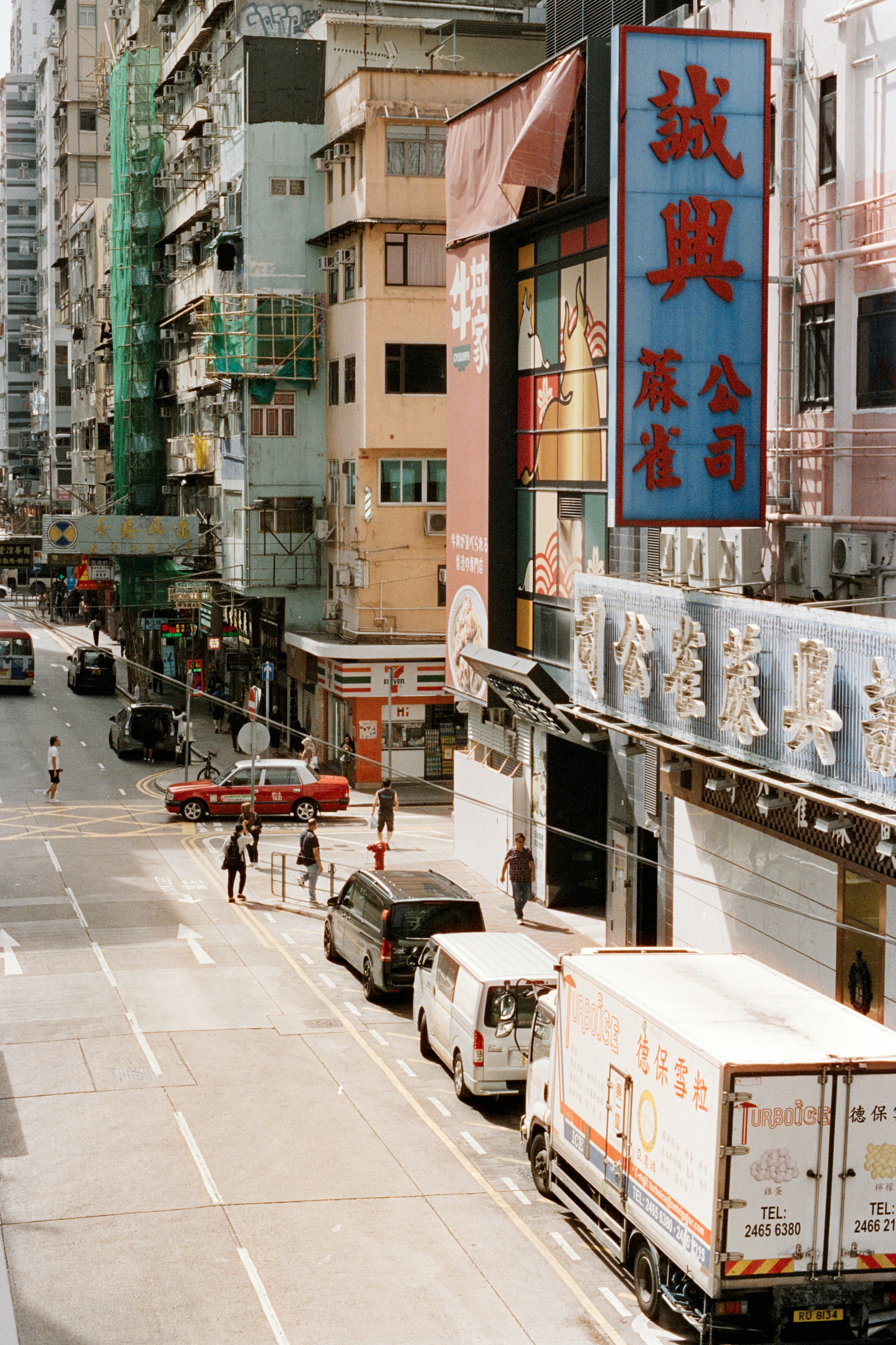 Photo by zhenyao_photo