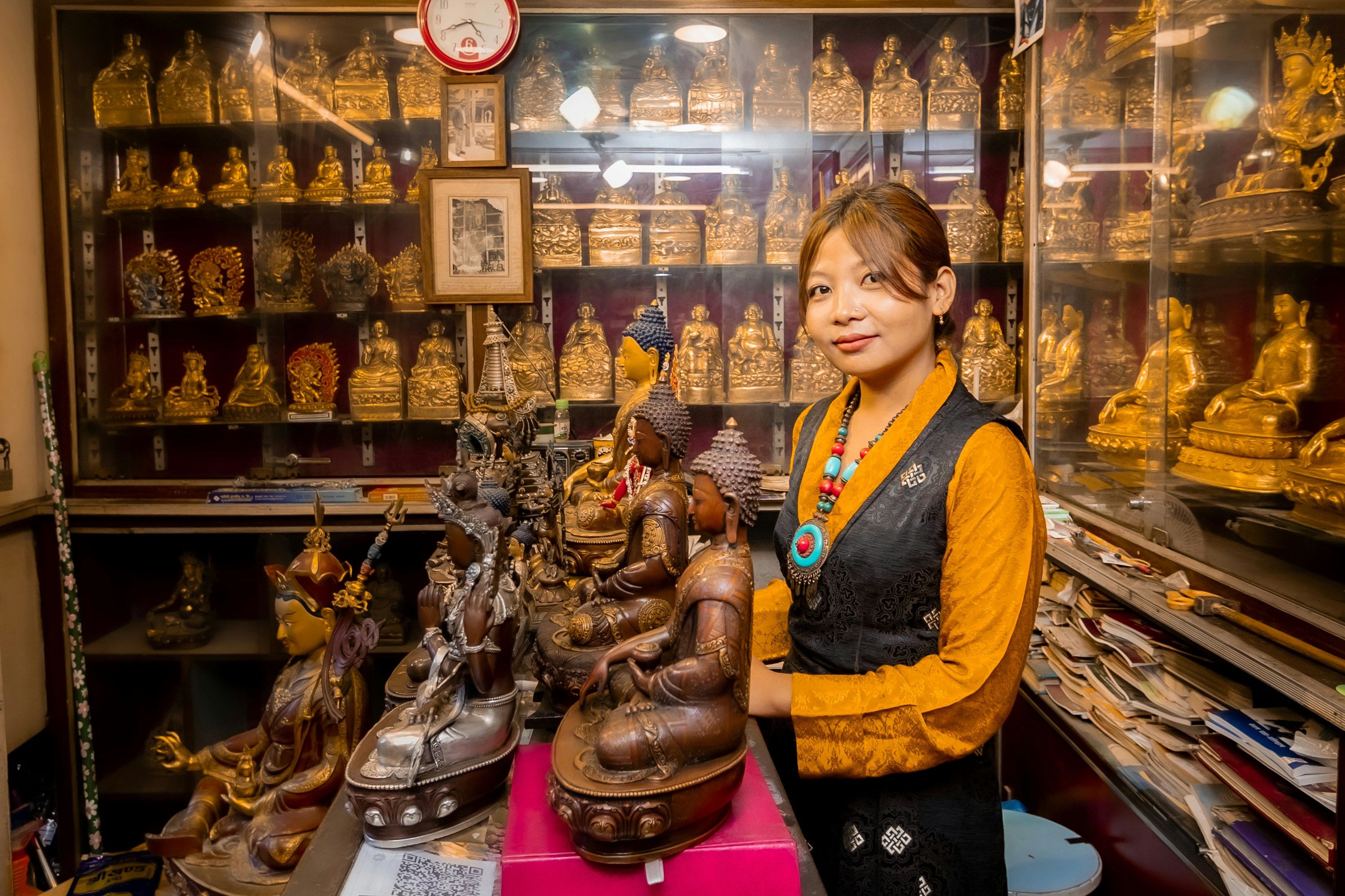 Photo 1762175048601 6bafa62b4c01?ixid=M3w0MzUxNjF8MHwxfHNlYXJjaHw1fHxIaW1hbGF5YW4lMjBjcmFmdHN8ZW58MHx8fHwxNzY3NDU5NTQwfDA&ixlib=rb 4.1