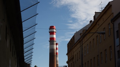 Heat exchangers and condensers (seamless tubing/pipe for high integrity service)