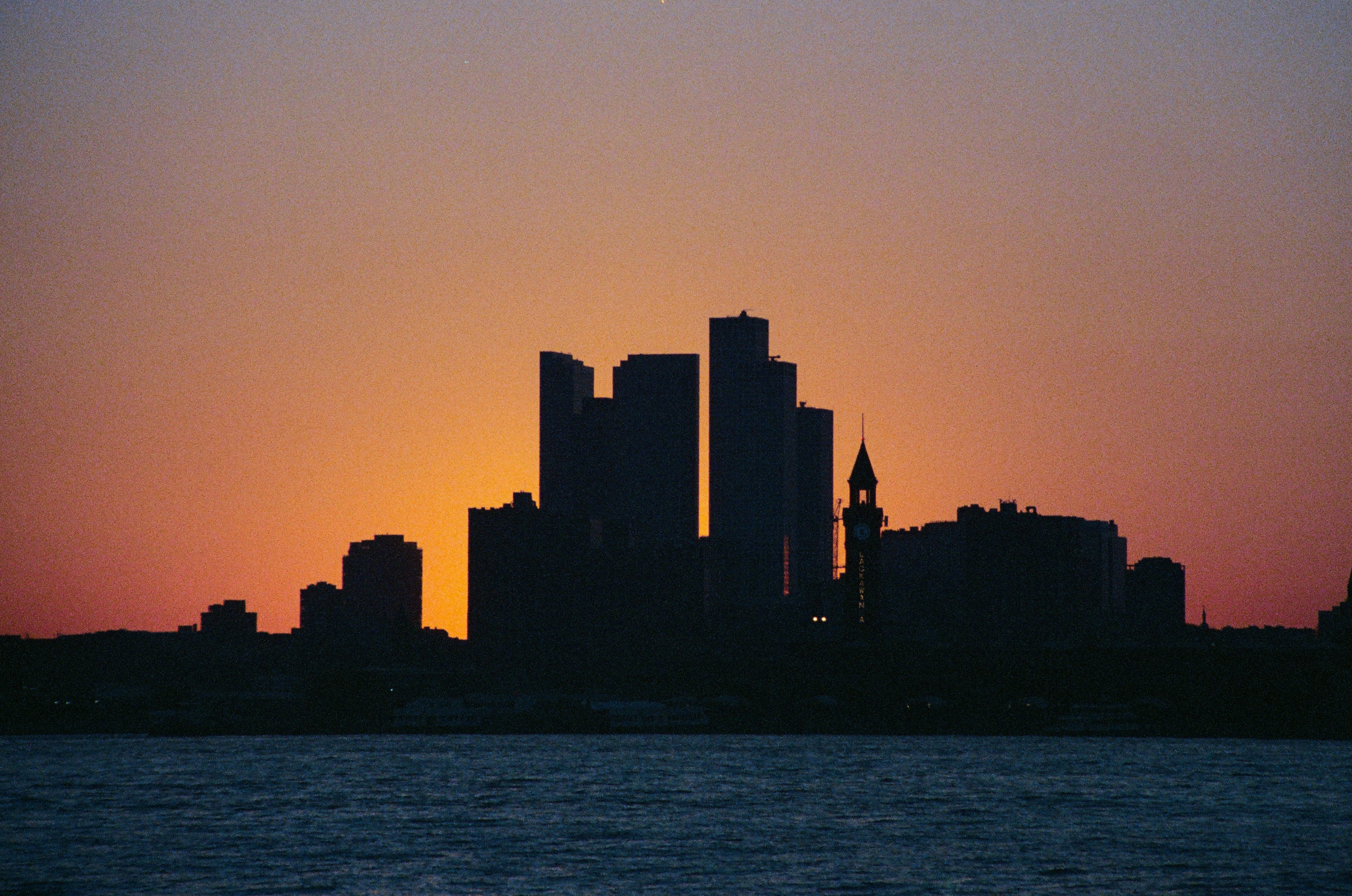 Unavoidably, A Raising Variety Of Clients Are Choosing Personalized Lens Substitute To Attain Much Better Quality And Comfort, However What Benefits Might They Be Forgeting?