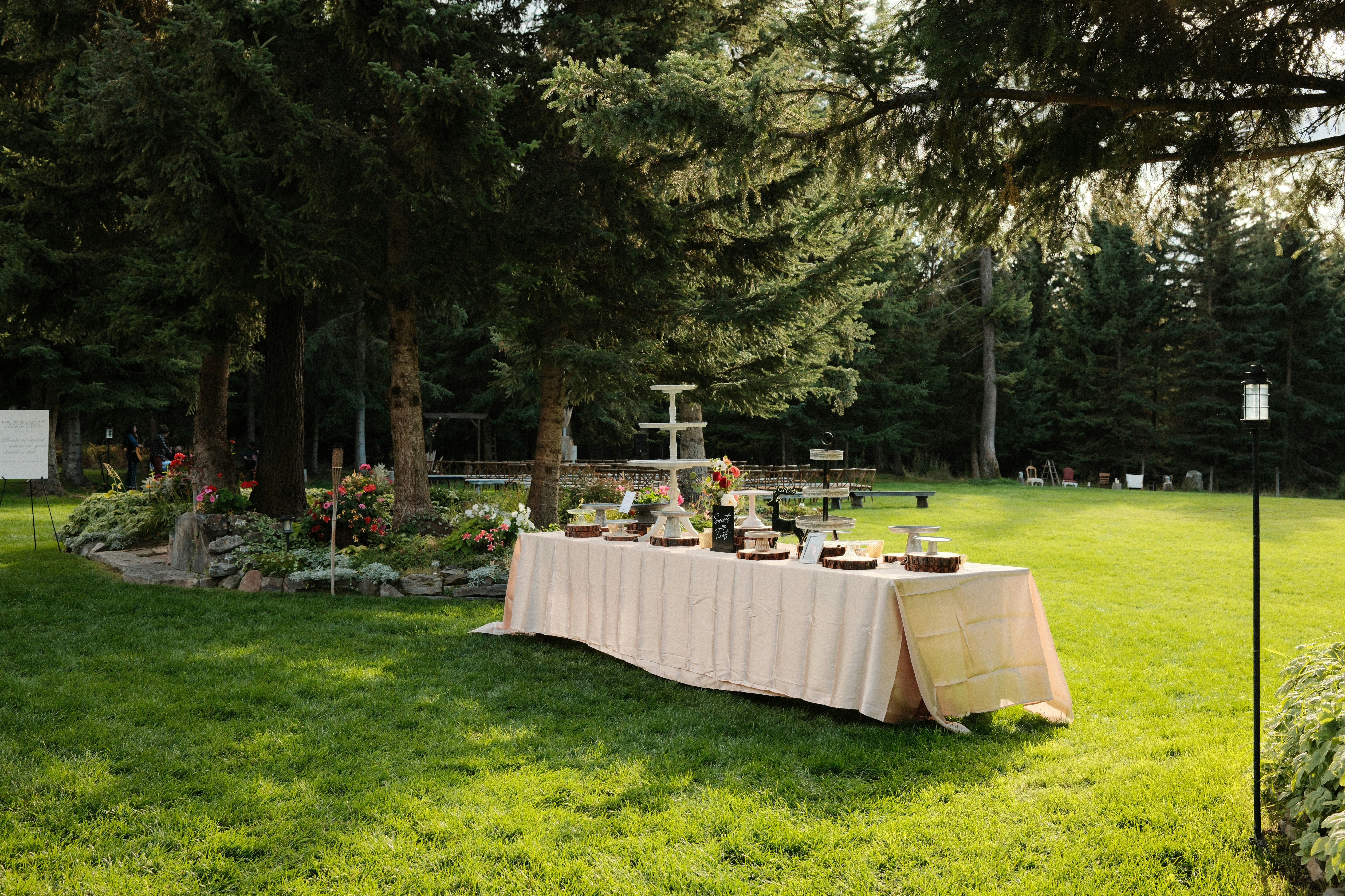 outdoor wedding reception, wallpaper, Backyard Wedding: Host a Beautiful Celebration for Less 5
