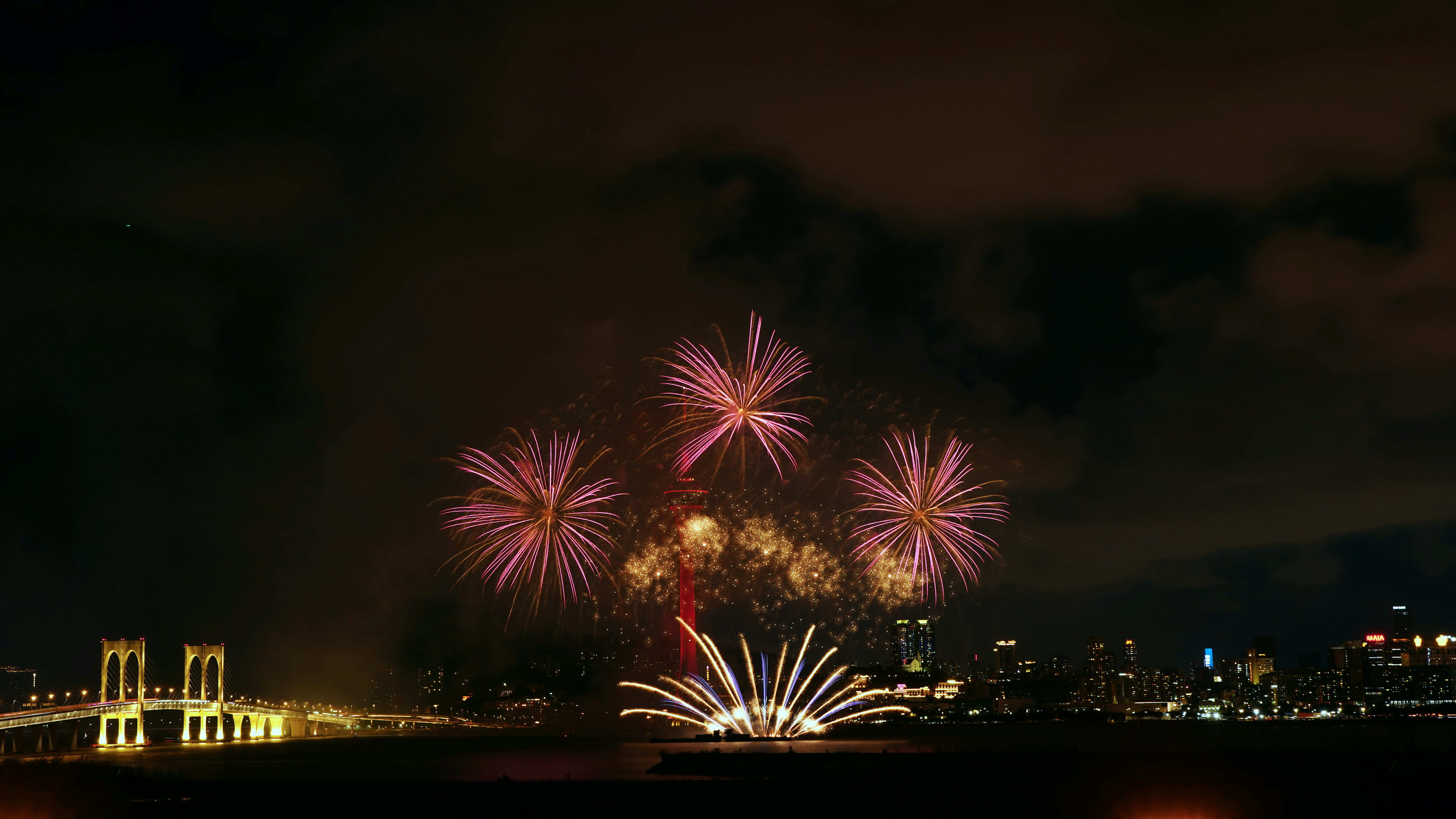 Photo by loegunntunghok