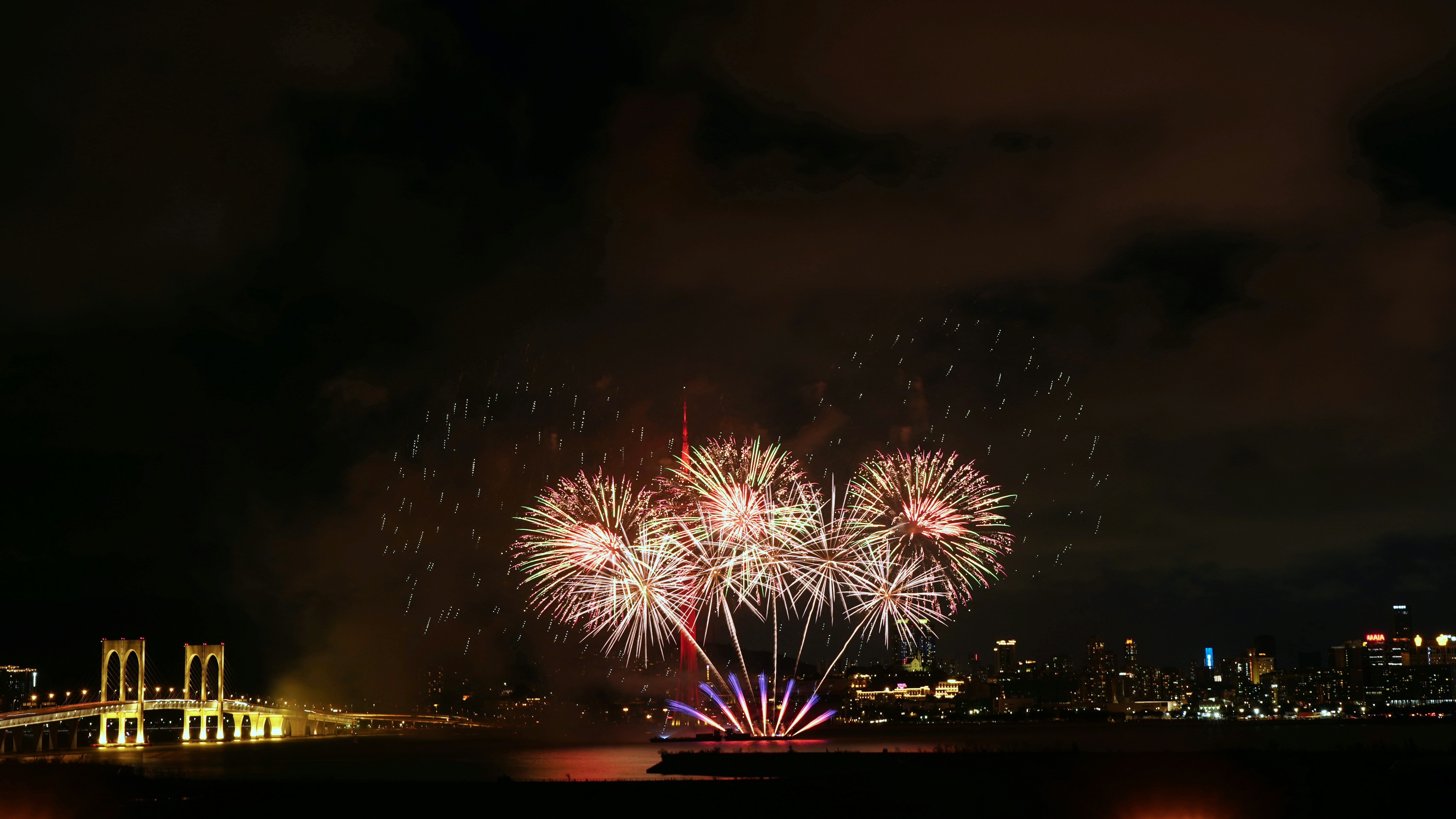 Photo by loegunntunghok