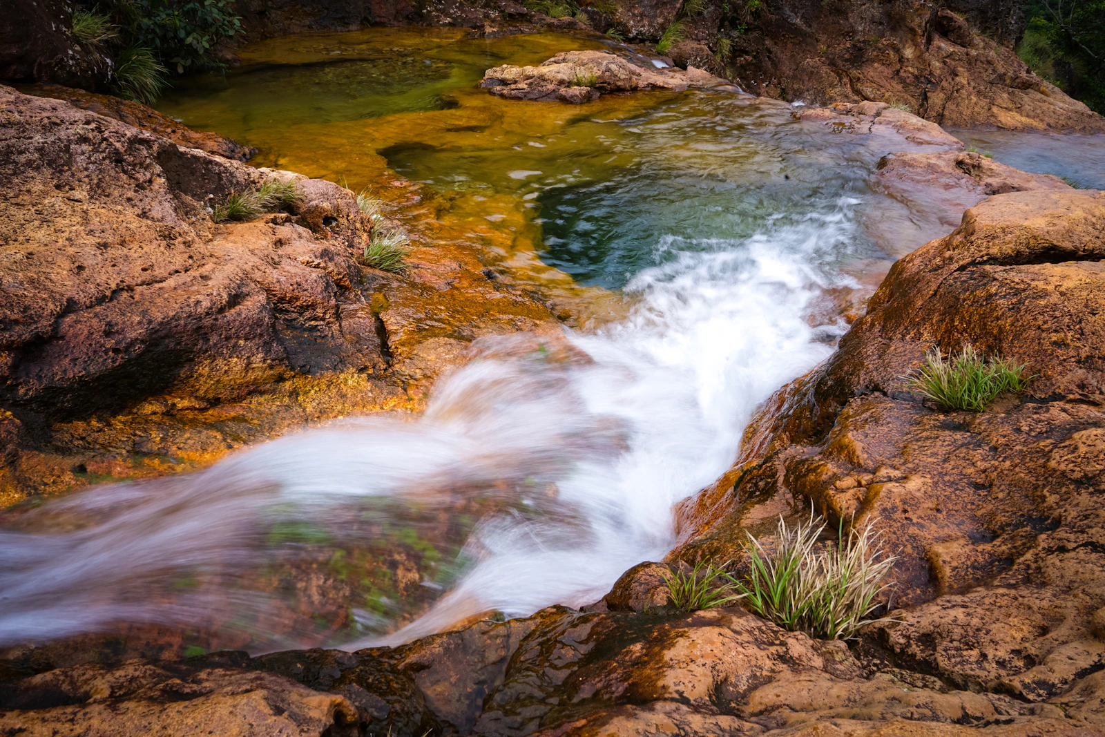 Río y cascada