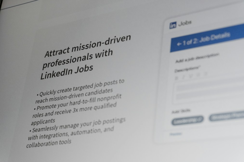 LinkedIn Profile Optimization Tips: 12 Proven Strategies to Stand Out ...