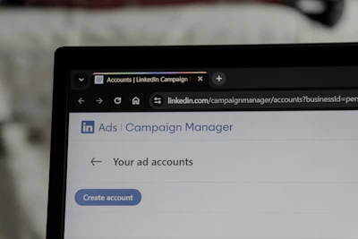 Facebook Outage: How a Glitch in the Social Giant Could Ripple Through Crypto Markets