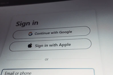 Sign in options with google and apple accounts.