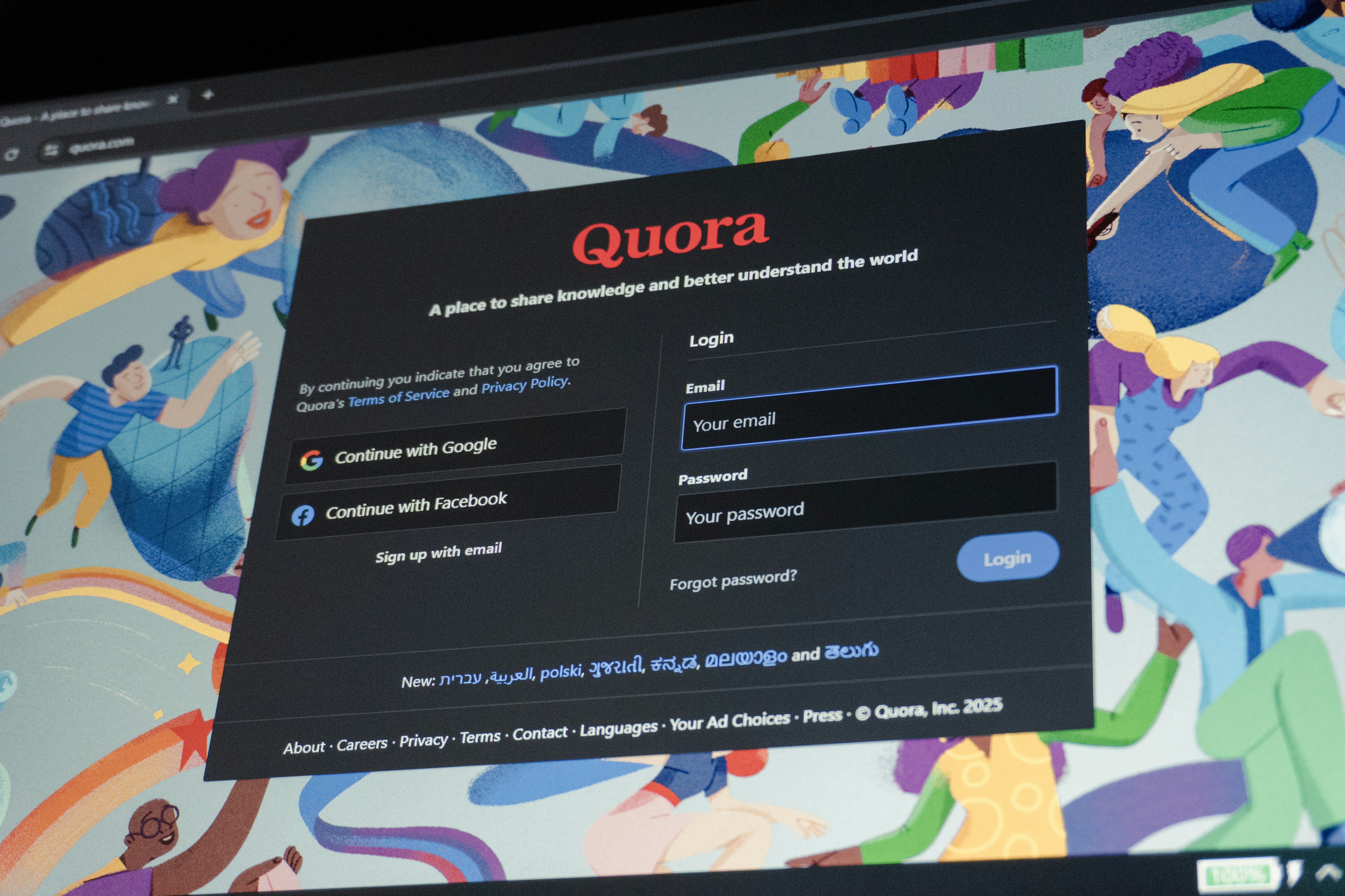 Quora login screen with email and password fields