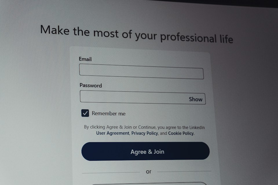 AI Sales Agents Setup: Build a Trustworthy Checkout Assist