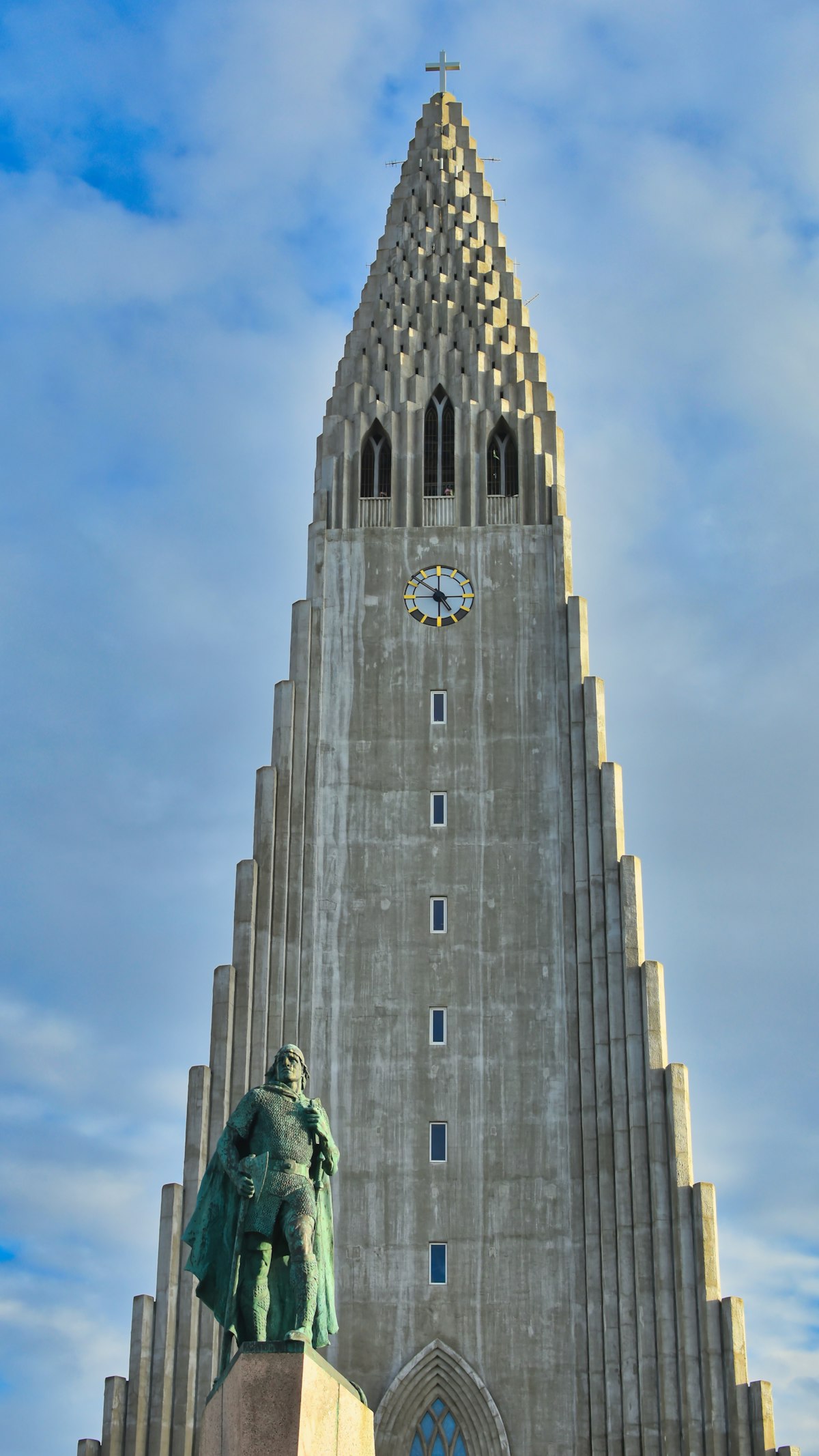Hallgrimskirkja church tower and the Leif Erikson statue in downtown Reykjavik