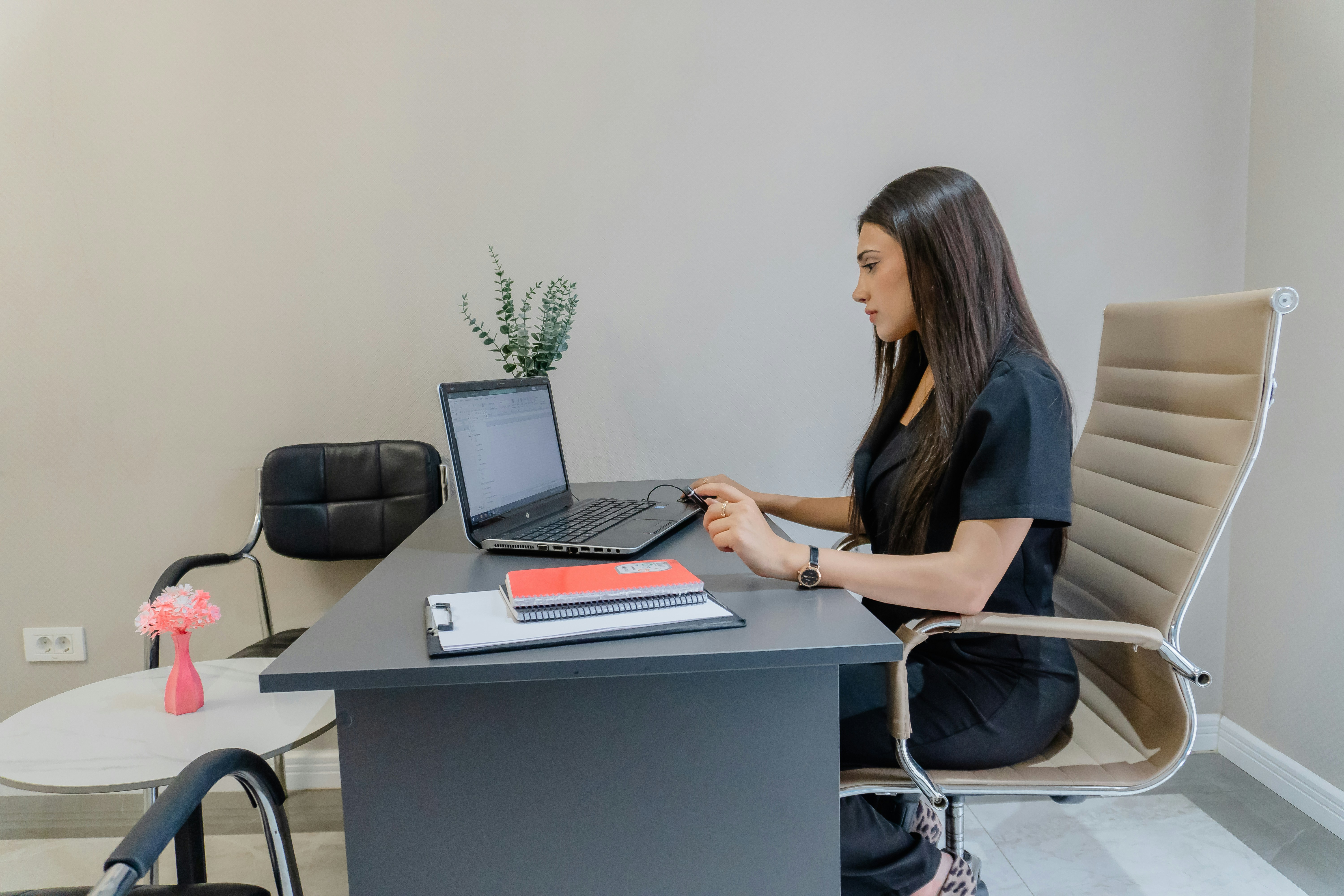 When Work Becomes the Wound: How Regenerative Medicine Is Rescuing Canadian Professionals from the Career-Ending Grip of Repetitive Strain