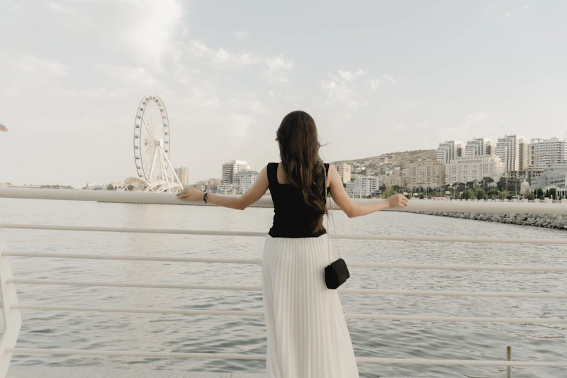 Dreamy sugar baby enjoying the New Zealand city skyline