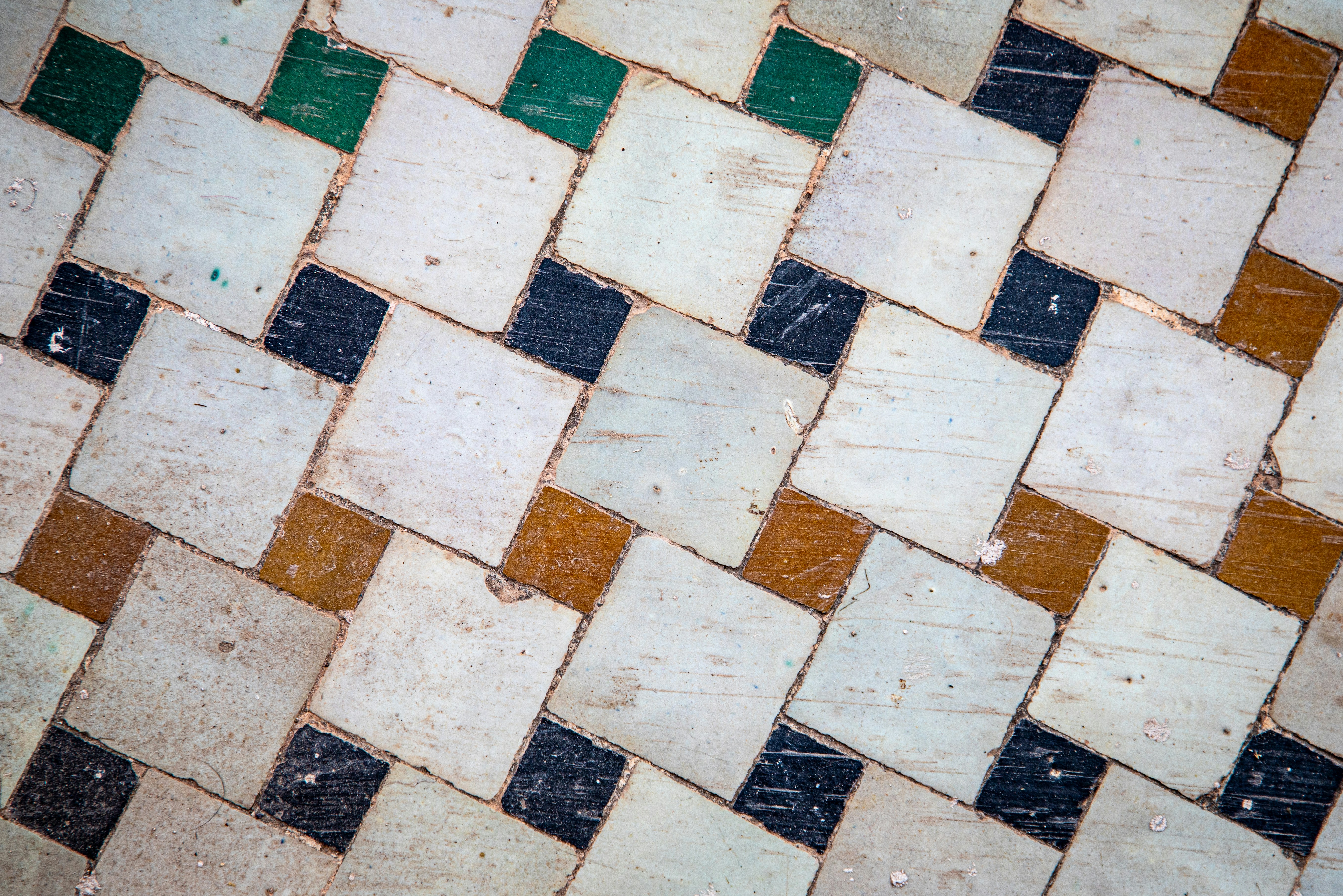 Diagonal pattern of weathered square tiles