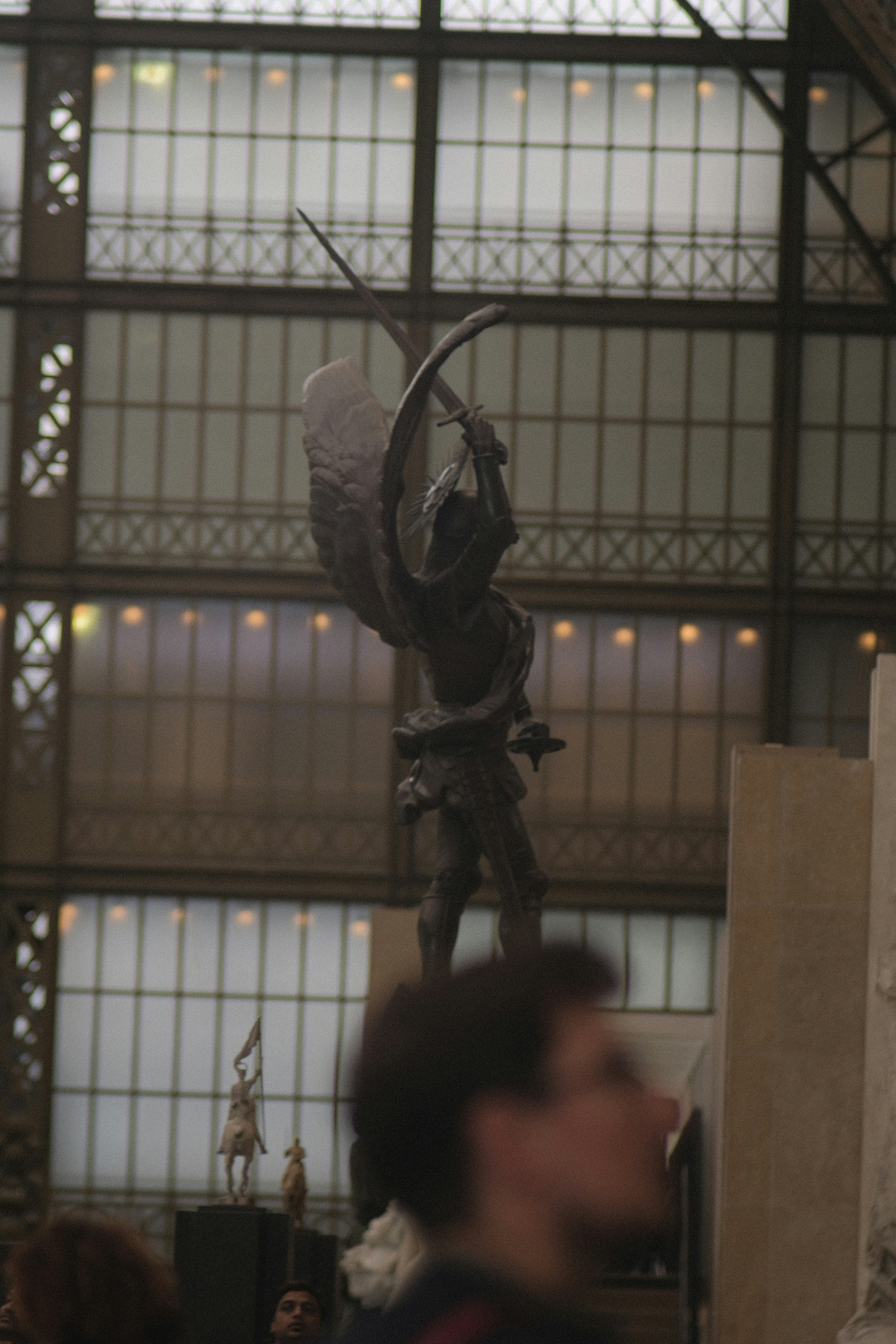 博物館にある翼のある天使の像